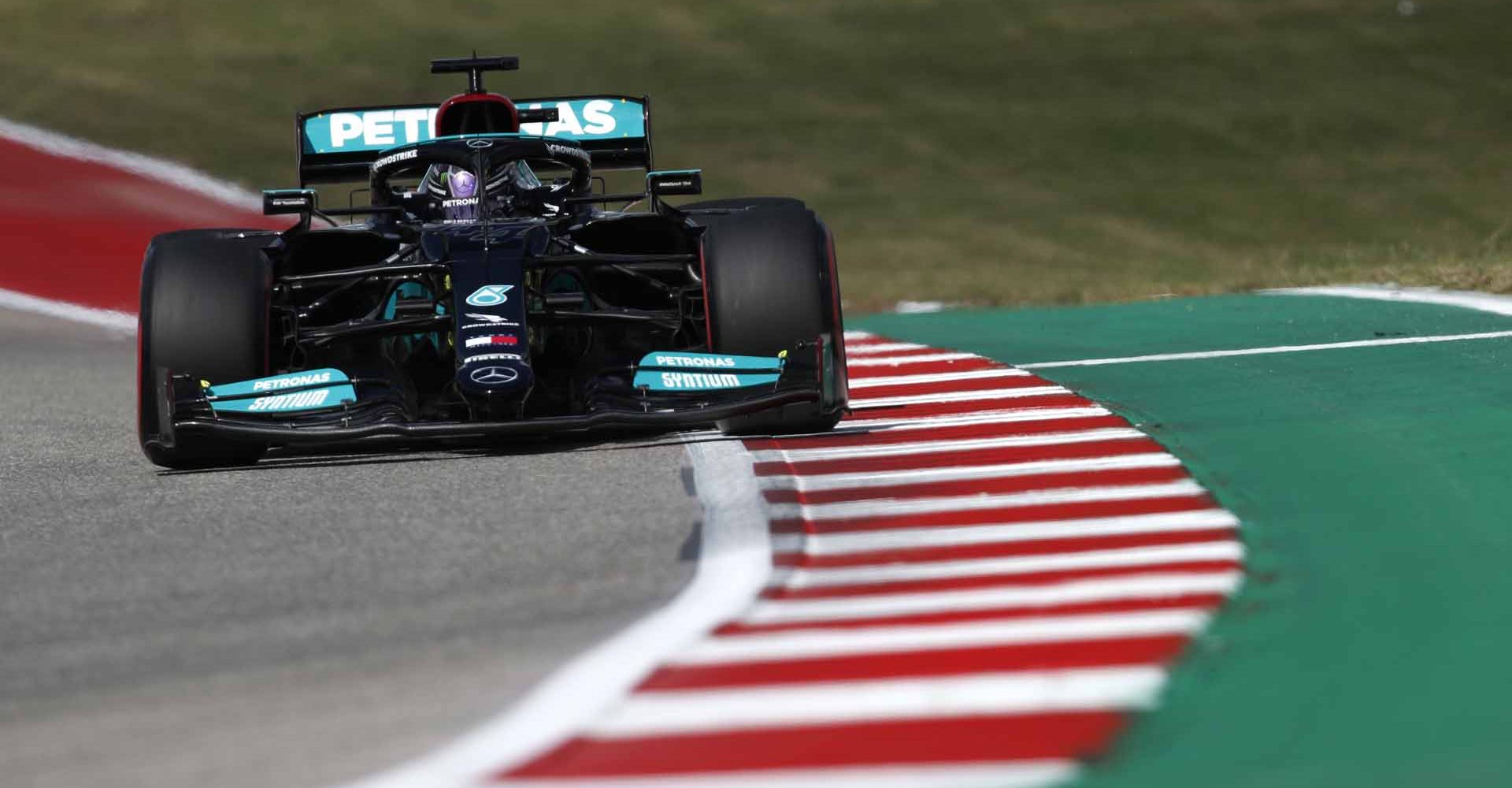 CIRCUIT OF THE AMERICAS, UNITED STATES OF AMERICA - OCTOBER 23: Sir Lewis Hamilton, Mercedes W12 during the United States GP   at Circuit of the Americas on Saturday October 23, 2021 in Austin, United States of America. (Photo by Zak Mauger / LAT Images)