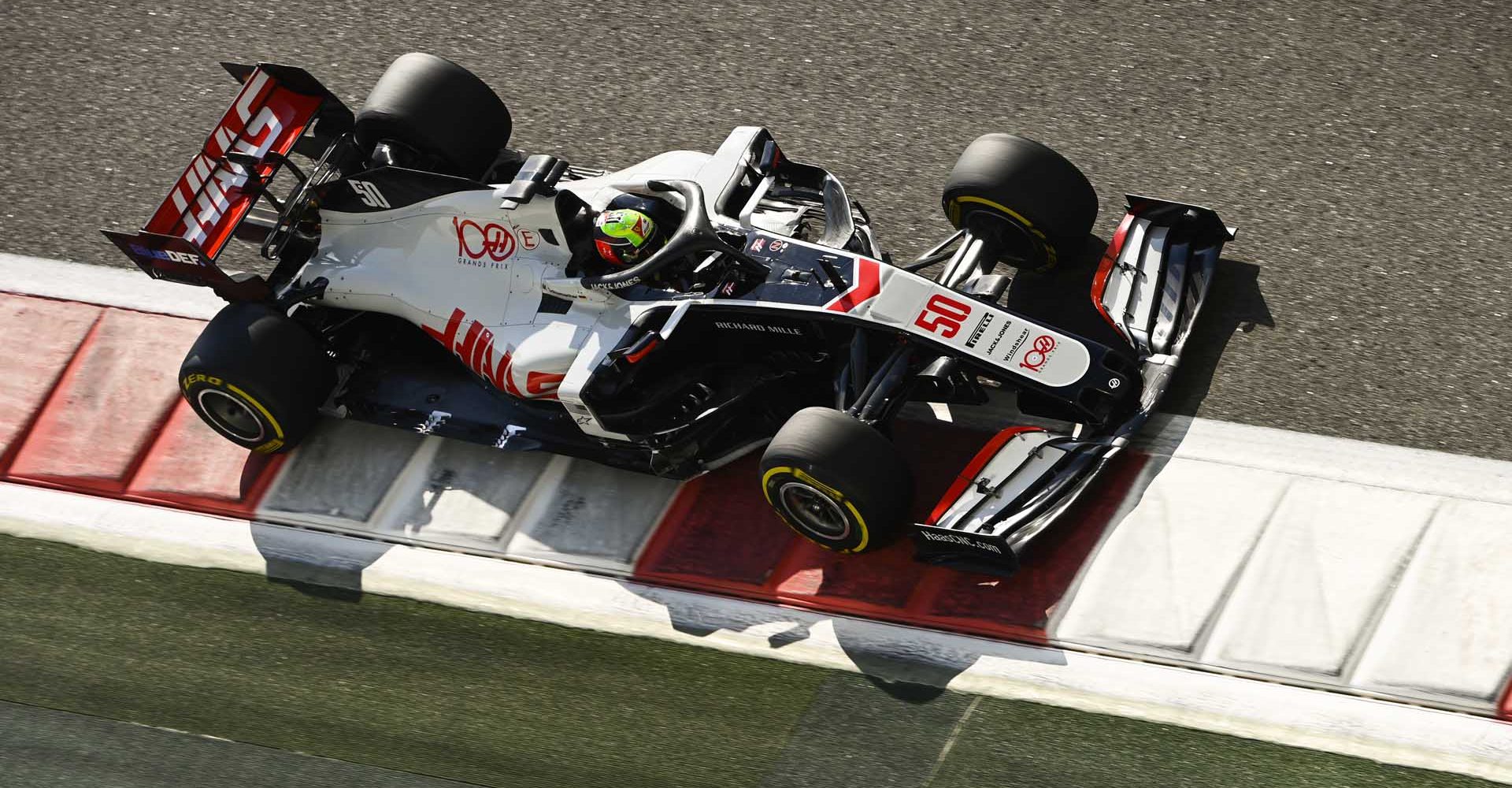 YAS MARINA CIRCUIT, UNITED ARAB EMIRATES - DECEMBER 15: Mick Schumacher, Haas VF-20 during the Abu Dhabi Post Season Test at Yas Marina Circuit on Tuesday December 15, 2020 in Abu Dhabi, United Arab Emirates. (Photo by Mark Sutton / LAT Images)