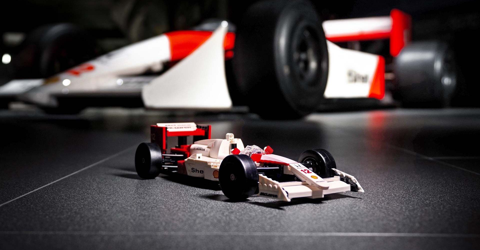 10330_LEGO Icons McLaren MP44 & Ayrton Senna