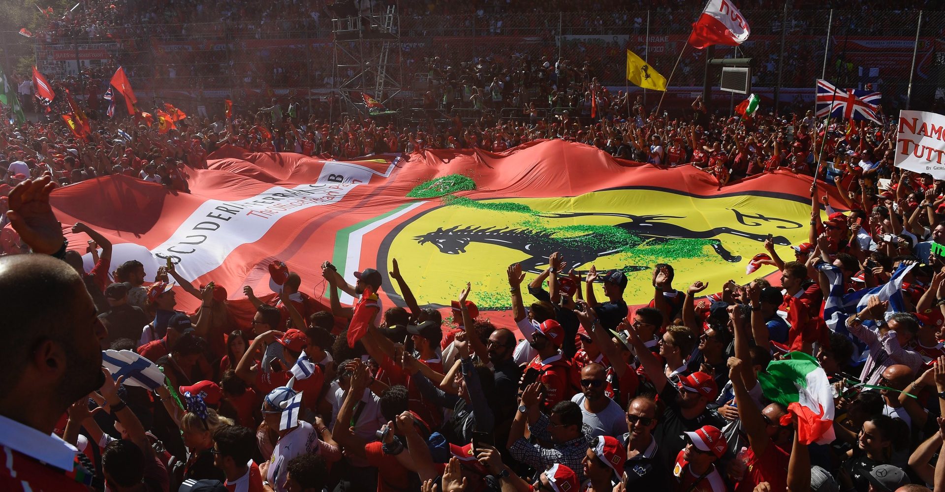 GP ITALIA F1/2017 
© FOTO STUDIO COLOMBO PER FERRARI MEDIA (© COPYRIGHT FREE), Ferrari crowd, Monza