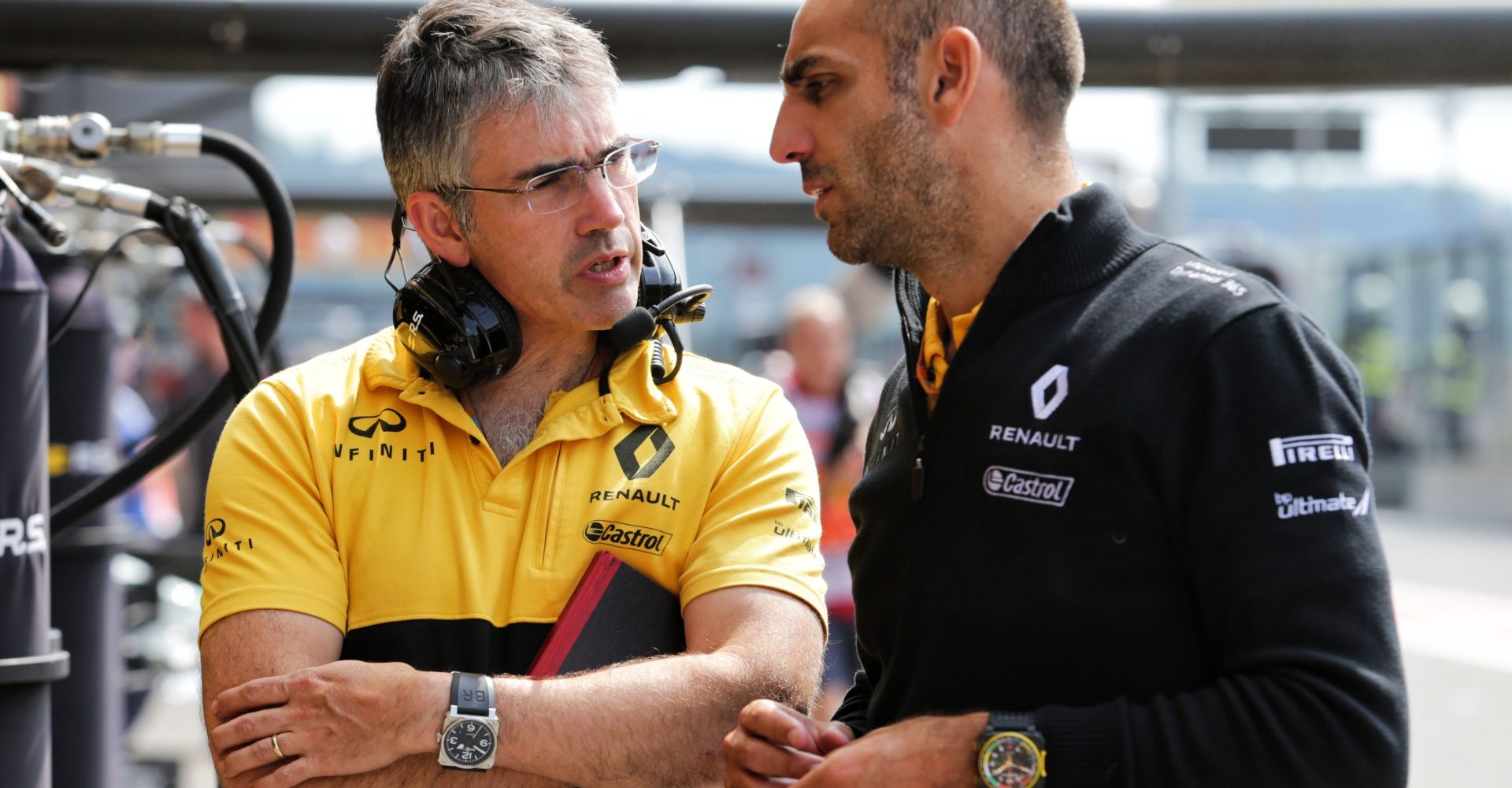 (L to R): Nick Chester (GBR) Renault Sport F1 Team Chassis Technical Director with Cyril Abiteboul (FRA) Renault Sport F1 Managing Director.
Belgian Grand Prix, Saturday 26th August 2017. Spa-Francorchamps, Belgium.