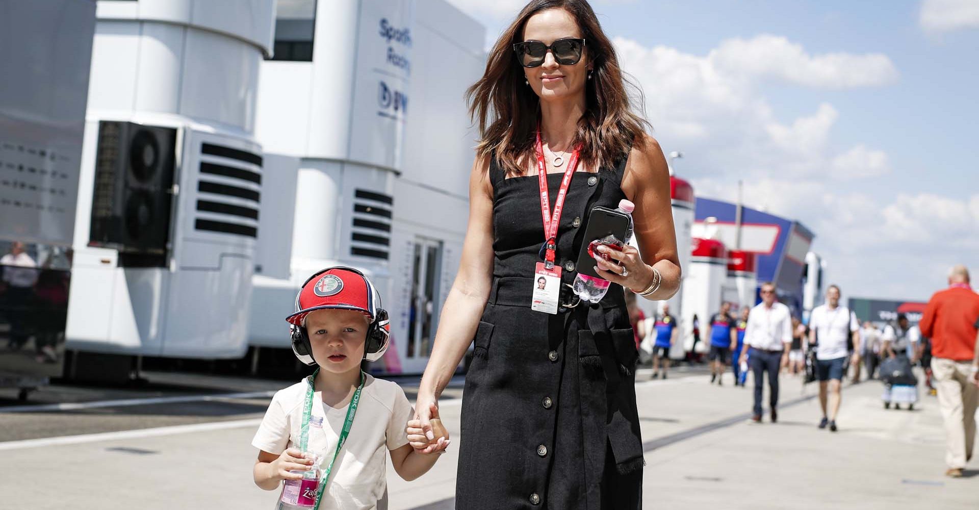 RAIKKONEN Räikkönen Kimi's wife Minttu with their son Robin in the paddock during the 2019 Formula One World Championship, Grand Prix of Hungary from august 1 to 4, Hungaroring, Budapest - Photo Florent Gooden / DPPI