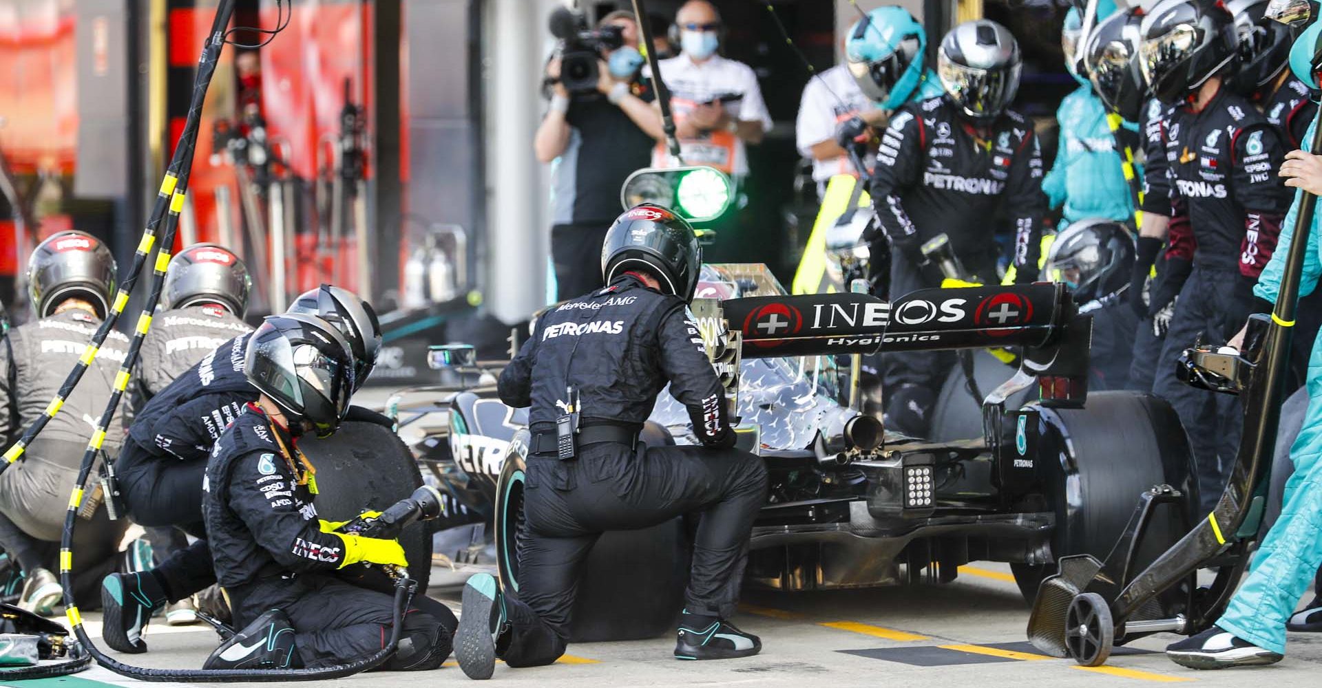 SILVERSTONE, UNITED KINGDOM - AUGUST 09: Valtteri Bottas, Mercedes F1 W11 EQ Performance pit stop during the 70th Anniversary GP at Silverstone on Sunday August 09, 2020 in Northamptonshire, United Kingdom. (Photo by Glenn Dunbar / LAT Images)