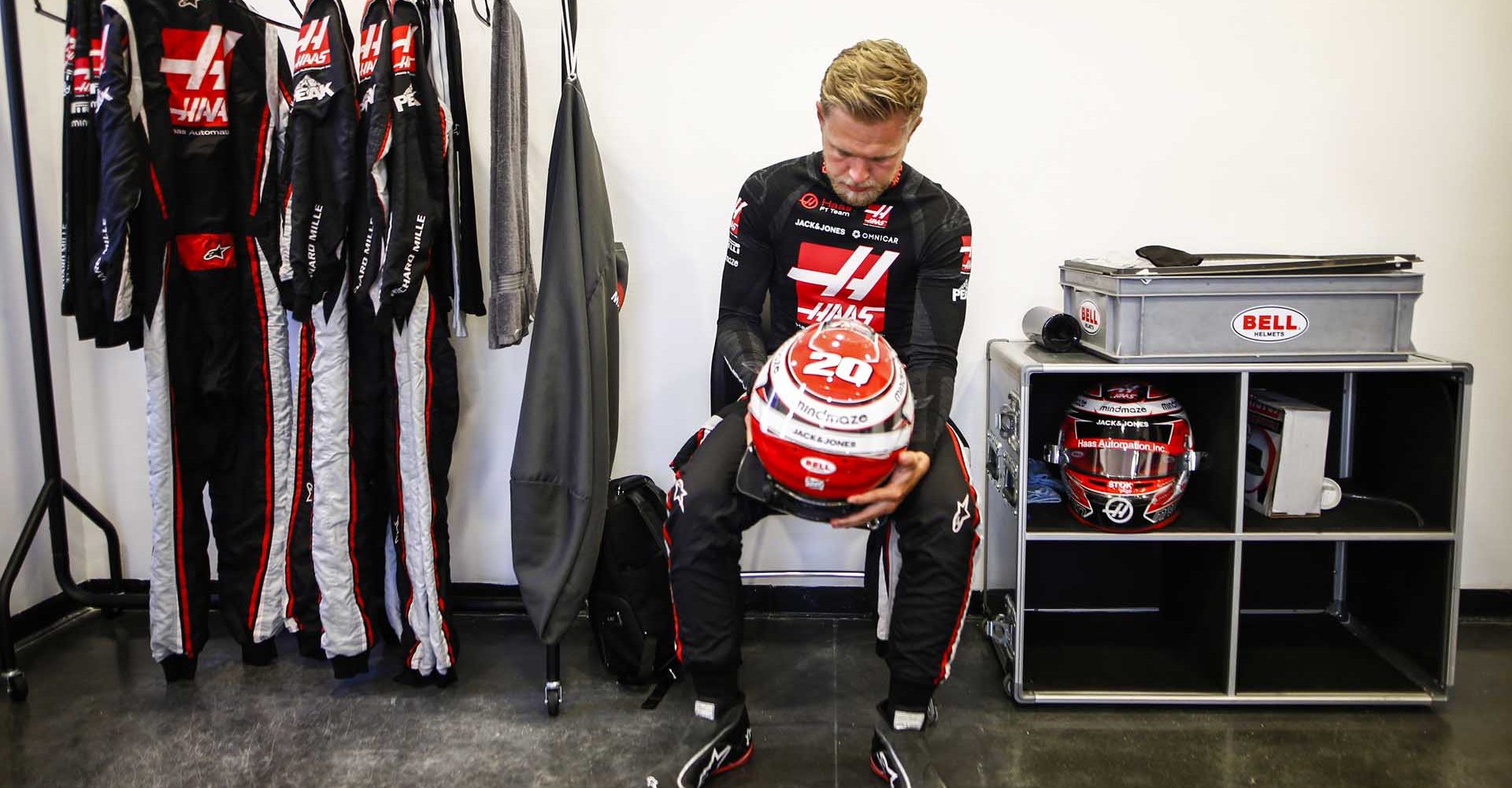 YAS MARINA CIRCUIT, UNITED ARAB EMIRATES - DECEMBER 11: Kevin Magnussen, Haas F1 during the Abu Dhabi GP at Yas Marina Circuit on Friday December 11, 2020 in Abu Dhabi, United Arab Emirates. (Photo by Andy Hone / LAT Images)