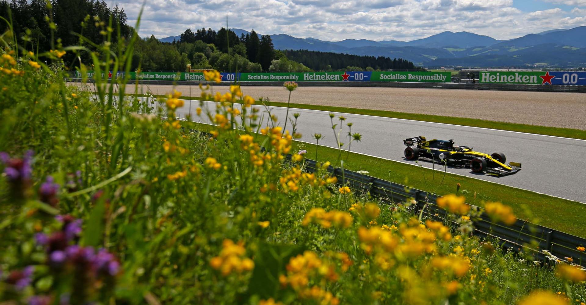 Daniel Ricciardo (AUS) Renault F1 Team RS20.
Austrian Grand Prix, Saturday 4th July 2020. Spielberg, Austria.