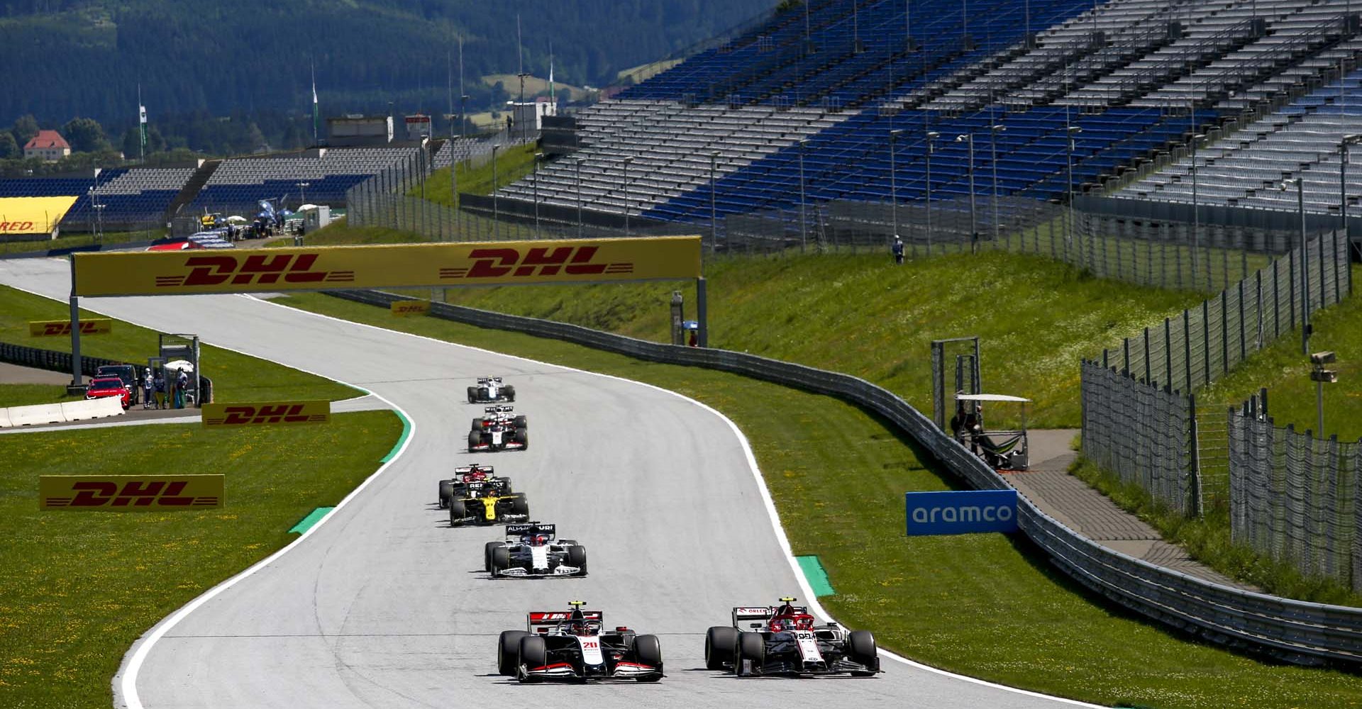 99 GIOVINAZZI Antonio (ita), Alfa Romeo Racing ORLEN C39, 20 MAGNUSSEN Kevin (dnk), Haas F1 Team VF-20 Ferrari, action during the Formula 1 Rolex Grosser Preis von Osterreich 2020, Austrian Grand Prix from July 02 to 05, 2020 on the Red Bull Ring, in Spielberg, Austria - Photo DPPI