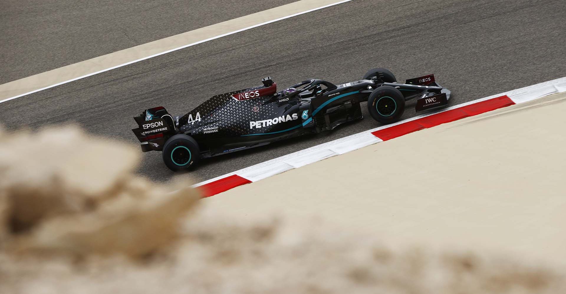 2020 Bahrain Grand Prix, Friday - LAT Images Lewis Hamilton Mercedes