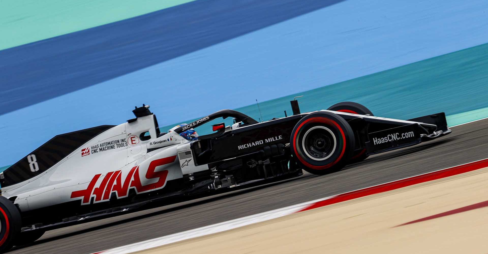 BAHRAIN INTERNATIONAL CIRCUIT, BAHRAIN - NOVEMBER 28: Romain Grosjean, Haas VF-20 during the Bahrain GP at Bahrain International Circuit on Saturday November 28, 2020 in Sakhir, Bahrain. (Photo by Andy Hone / LAT Images)