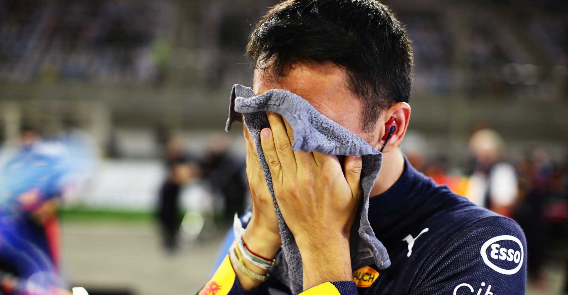 BAHRAIN, BAHRAIN - NOVEMBER 29: Alexander Albon of Thailand and Red Bull Racing prepares to drive on the grid before the F1 Grand Prix of Bahrain at Bahrain International Circuit on November 29, 2020 in Bahrain, Bahrain. (Photo by Peter Fox/Getty Images)