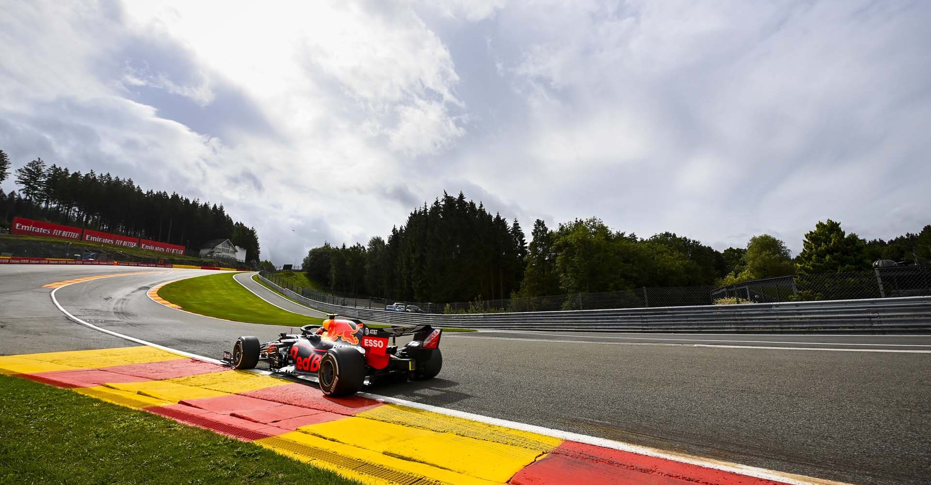 SPA-FRANCORCHAMPS, BELGIUM - AUGUST 28: Max Verstappen, Red Bull Racing RB16 during the Belgian GP at Spa-Francorchamps on Friday August 28, 2020 in Spa, Belgium. (Photo by Mark Sutton / LAT Images)