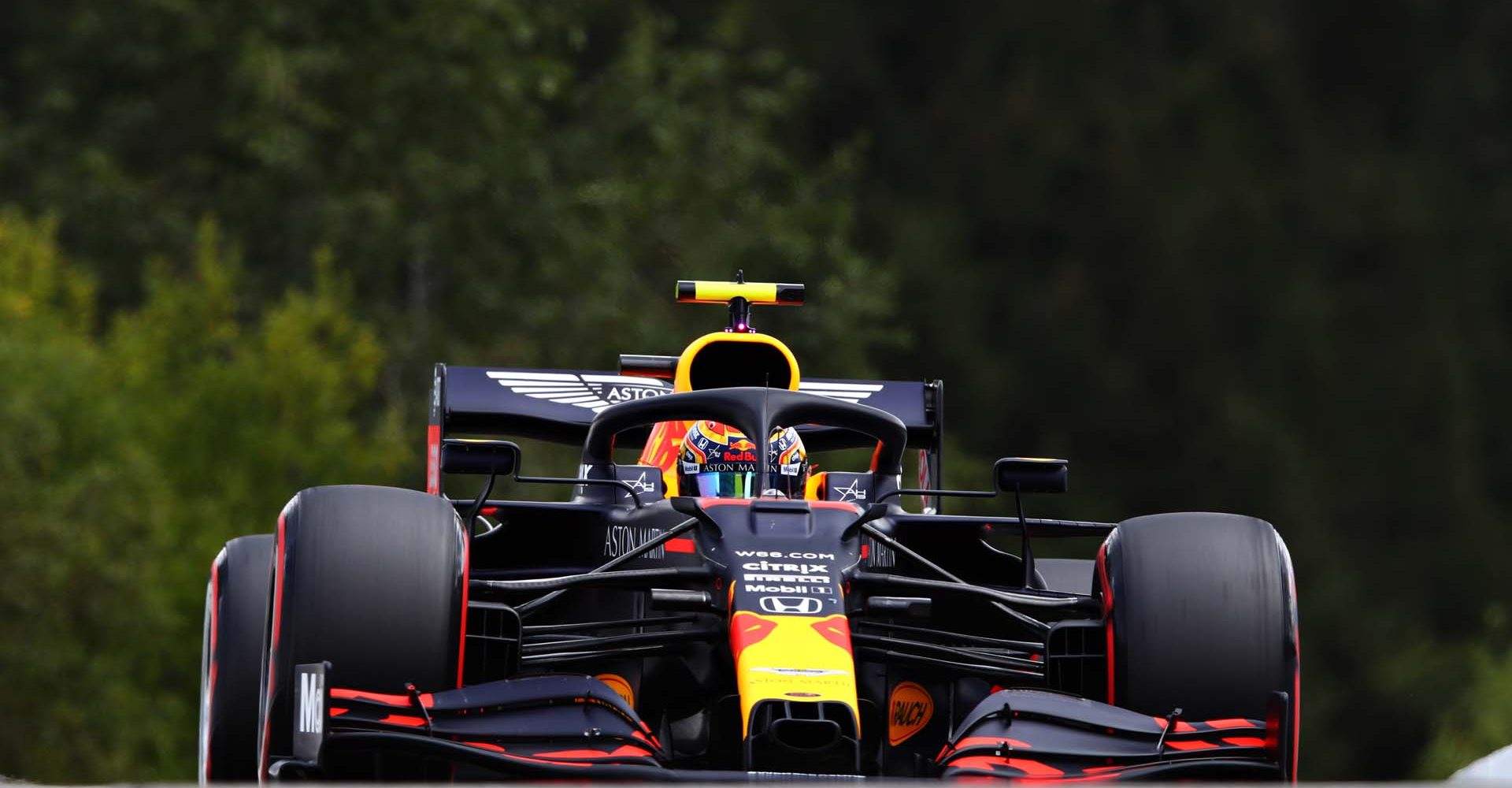 SPA, BELGIUM - AUGUST 29: Alexander Albon of Thailand driving the (23) Aston Martin Red Bull Racing RB16 drives on track during qualifying for the F1 Grand Prix of Belgium at Circuit de Spa-Francorchamps on August 29, 2020 in Spa, Belgium. (Photo by Mark Thompson/Getty Images)