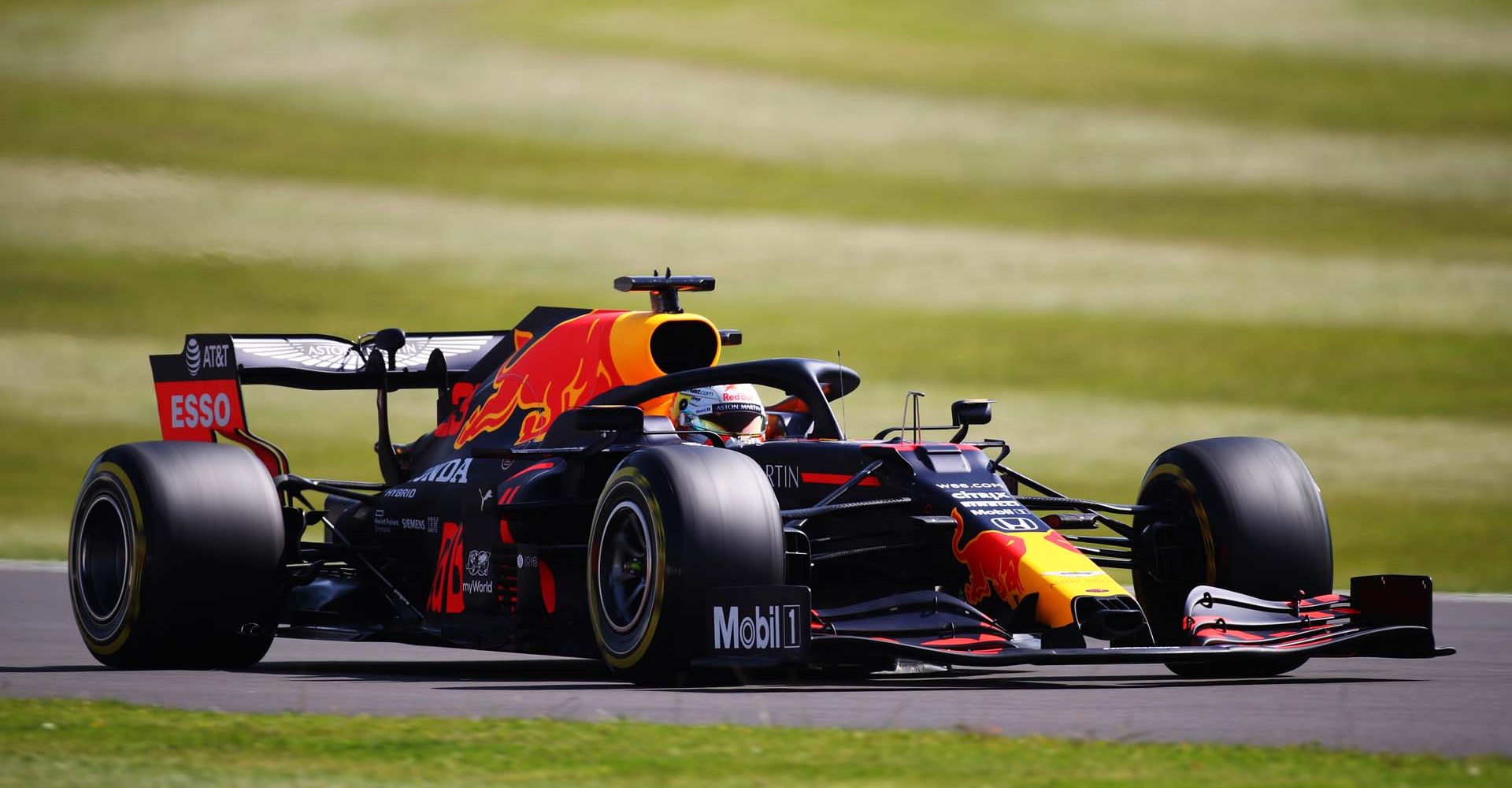 NORTHAMPTON, ENGLAND - JULY 31: Max Verstappen of the Netherlands driving the (33) Aston Martin Red Bull Racing RB16 on track during practice for the F1 Grand Prix of Great Britain at Silverstone on July 31, 2020 in Northampton, England. (Photo by Bryn Lennon/Getty Images)