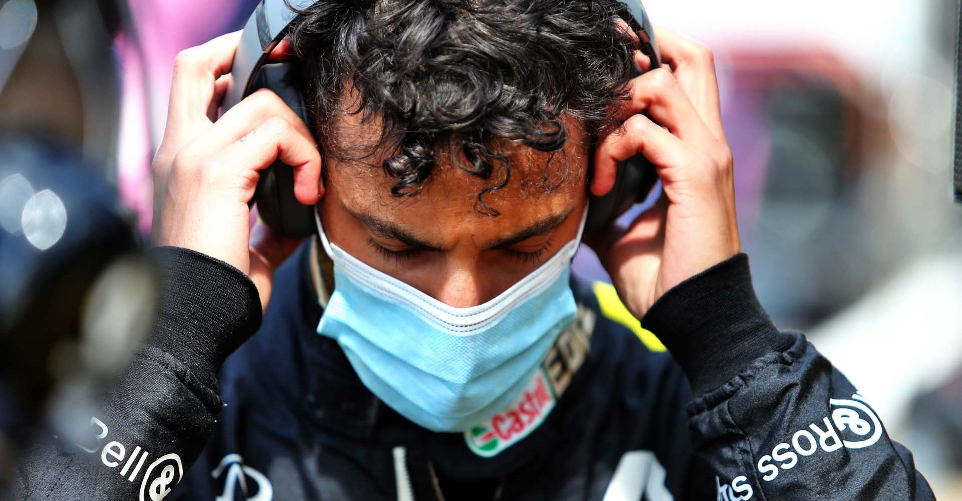 Daniel Ricciardo (AUS) Renault F1 Team on the grid.
British Grand Prix, Sunday 2nd August 2020. Silverstone, England.