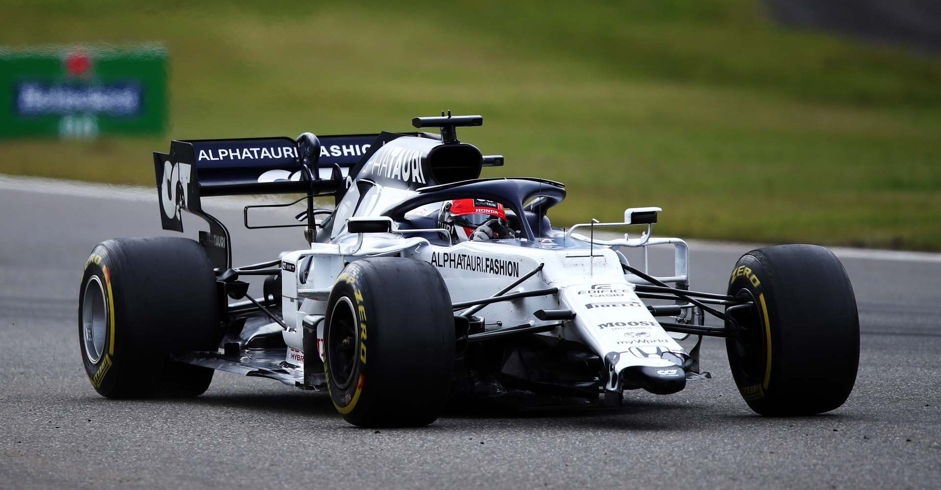 NUERBURG, GERMANY - OCTOBER 11: Daniil Kvyat of Russia driving the (26) Scuderia AlphaTauri AT01 Honda on track during the F1 Eifel Grand Prix at Nuerburgring on October 11, 2020 in Nuerburg, Germany. (Photo by Joe Portlock/Getty Images)