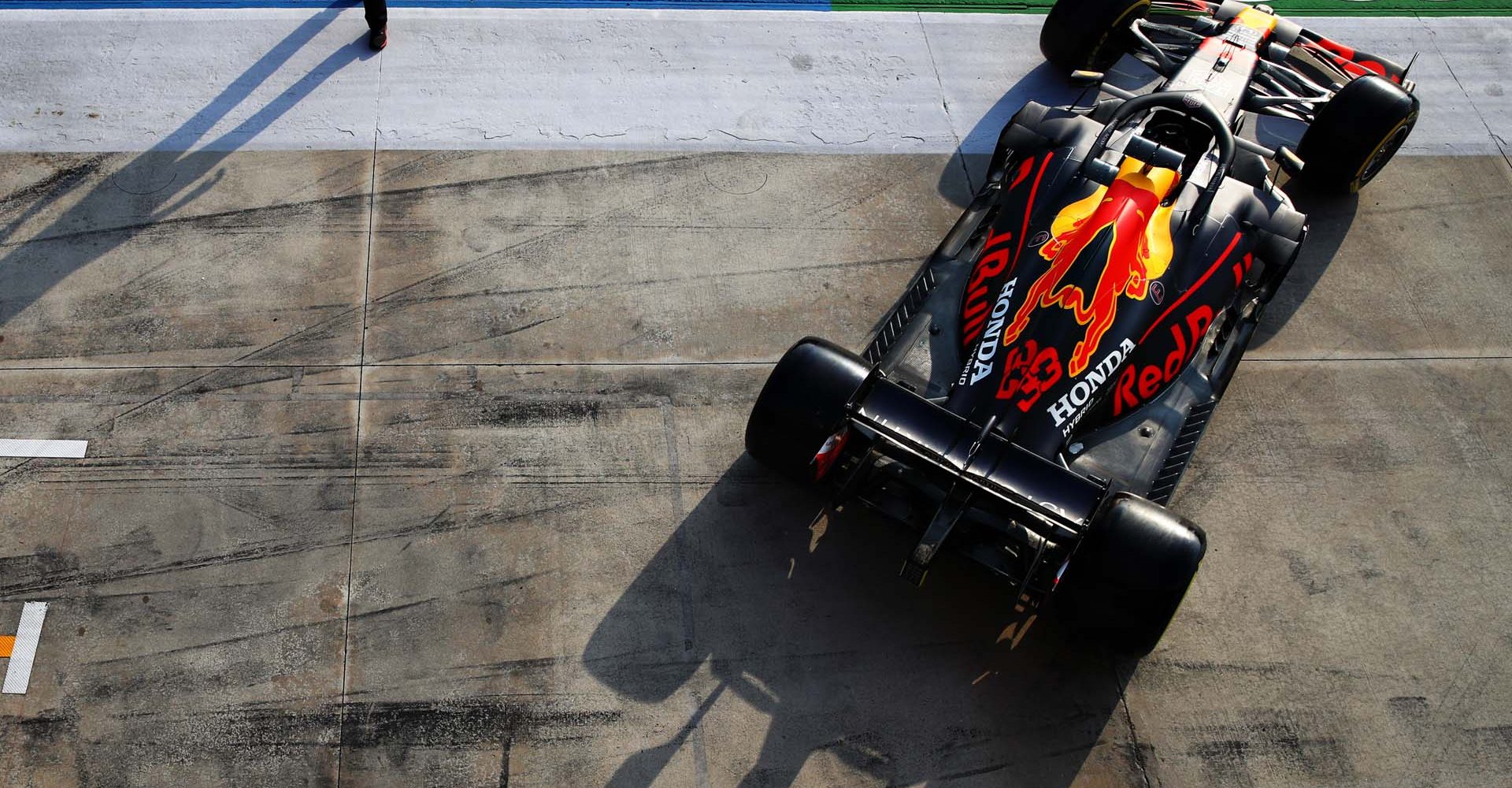 IMOLA, ITALY - OCTOBER 31: Max Verstappen of the Netherlands driving the (33) Aston Martin Red Bull Racing RB16 leaves the garage during qualifying ahead of the F1 Grand Prix of Emilia Romagna at Autodromo Enzo e Dino Ferrari on October 31, 2020 in Imola, Italy. (Photo by Mark Thompson/Getty Images)