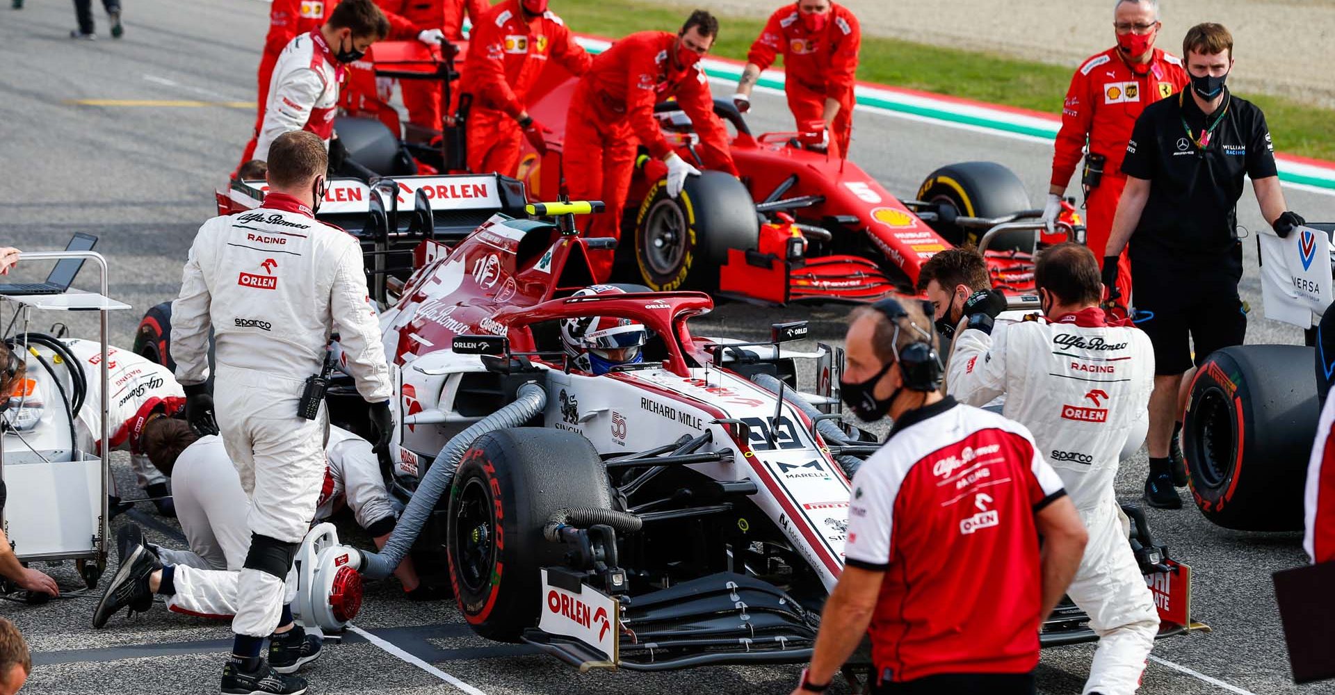 99 GIOVINAZZI Antonio (ita), Alfa Romeo Racing ORLEN C39 on the grid during the Formula 1 Emirates Gran Premio Dell'emilia Romagna 2020, Emilia Romagna Grand Prix, from October 31 to November 1, 2020 on the Autodromo Internazionale Enzo e Dino Ferrari, in Imola, Italy - Photo Antonin Vincent / DPPI