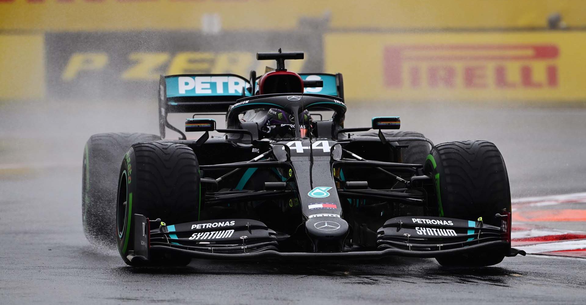 2020 Hungarian Grand Prix, Friday - LAT Images Lewis Hamilton Mercedes