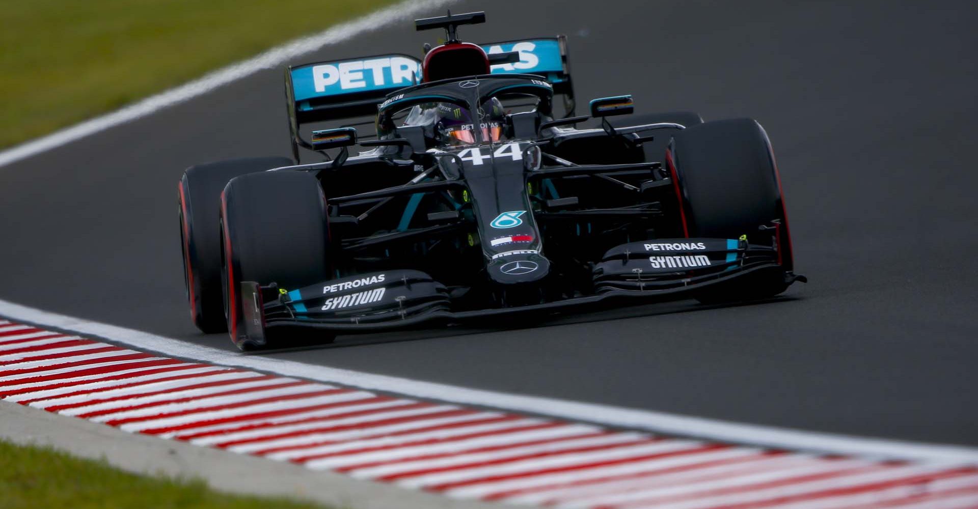 2020 Hungarian Grand Prix, Saturday - LAT Images Lewis Hamilton Mercedes