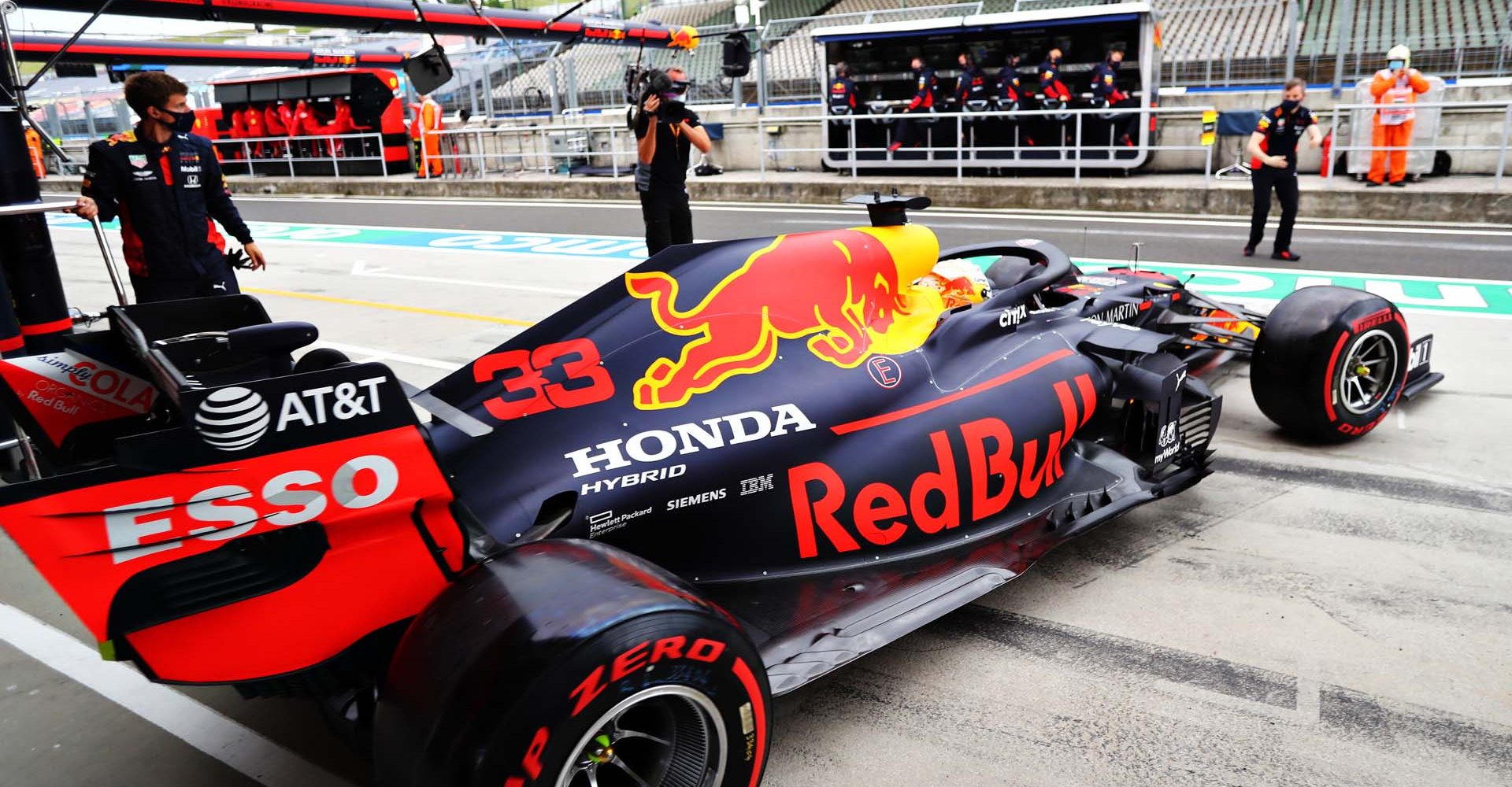 BUDAPEST, HUNGARY - JULY 18: Max Verstappen of the Netherlands driving the (33) Aston Martin Red Bull Racing RB16 leaves the garage during qualifying for the F1 Grand Prix of Hungary at Hungaroring on July 18, 2020 in Budapest, Hungary. (Photo by Getty Images/Getty Images) // Getty Images / Red Bull Content Pool  // AP-24NVQHQ1S2111 // Usage for editorial use only //