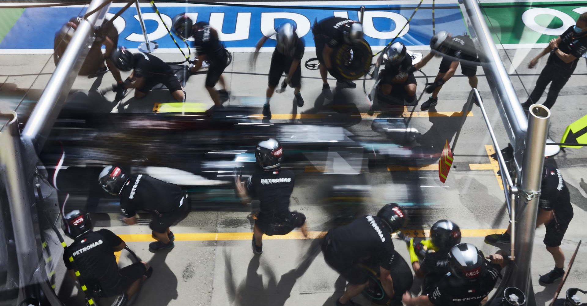 2020 Hungarian Grand Prix, Thursday - Steve Etherington Mercedes pitstop