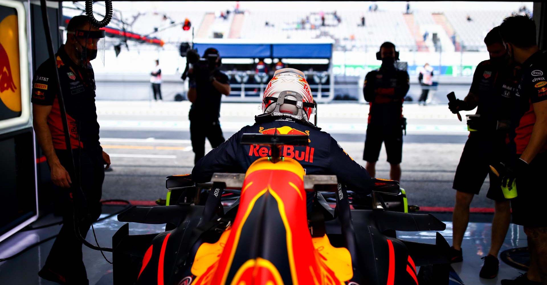 PORTIMAO, PORTUGAL - OCTOBER 23: Max Verstappen of Netherlands and Red Bull Racing prepares to drive in the garage during practice ahead of the F1 Grand Prix of Portugal at Autodromo Internacional do Algarve on October 23, 2020 in Portimao, Portugal. (Photo by Mark Thompson/Getty Images)