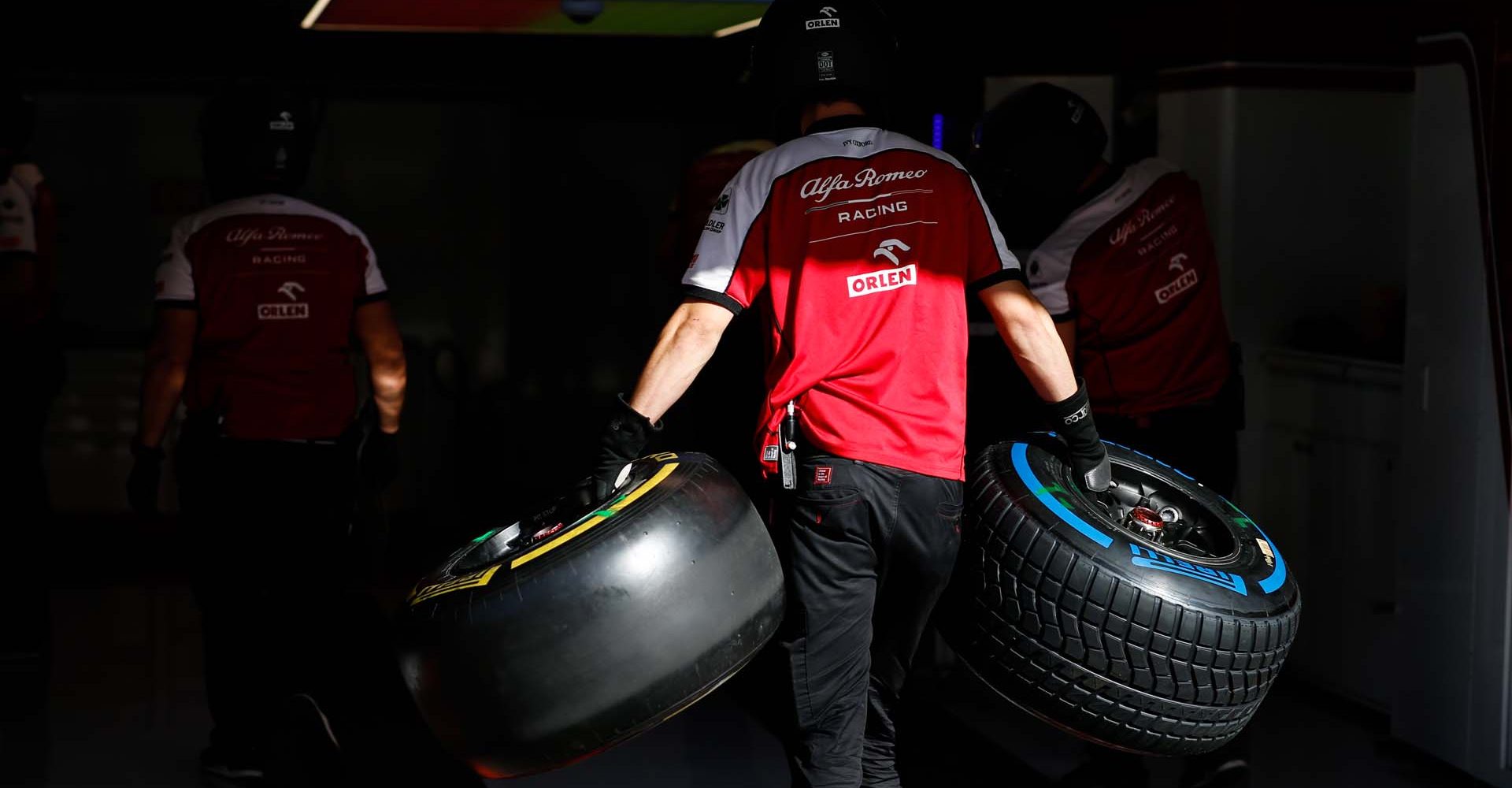 Alfa Romeo Racing ORLEN Team, tyre, pneu, during the Formula 1 Heineken Grande Prémio de Portugal 2020, Portuguese Grand Prix, from October 23 to 25, 2020 on the Autódromo Internacional do Algarve, in Portimão, Algarve, Portugal - Photo Antonin Vincent / DPPI Pirelli tyres