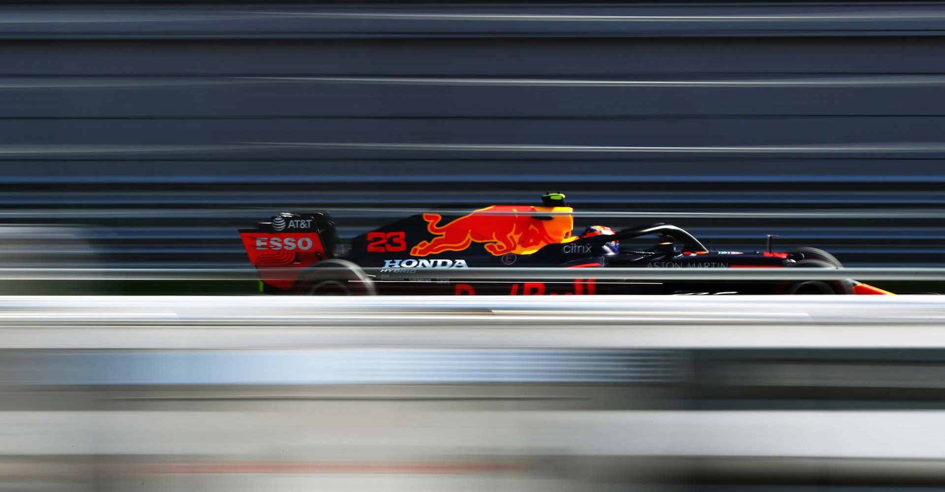 SOCHI, RUSSIA - SEPTEMBER 25: Alexander Albon of Thailand driving the (23) Aston Martin Red Bull Racing RB16 on track during practice ahead of the F1 Grand Prix of Russia at Sochi Autodrom on September 25, 2020 in Sochi, Russia. (Photo by Mark Thompson/Getty Images)