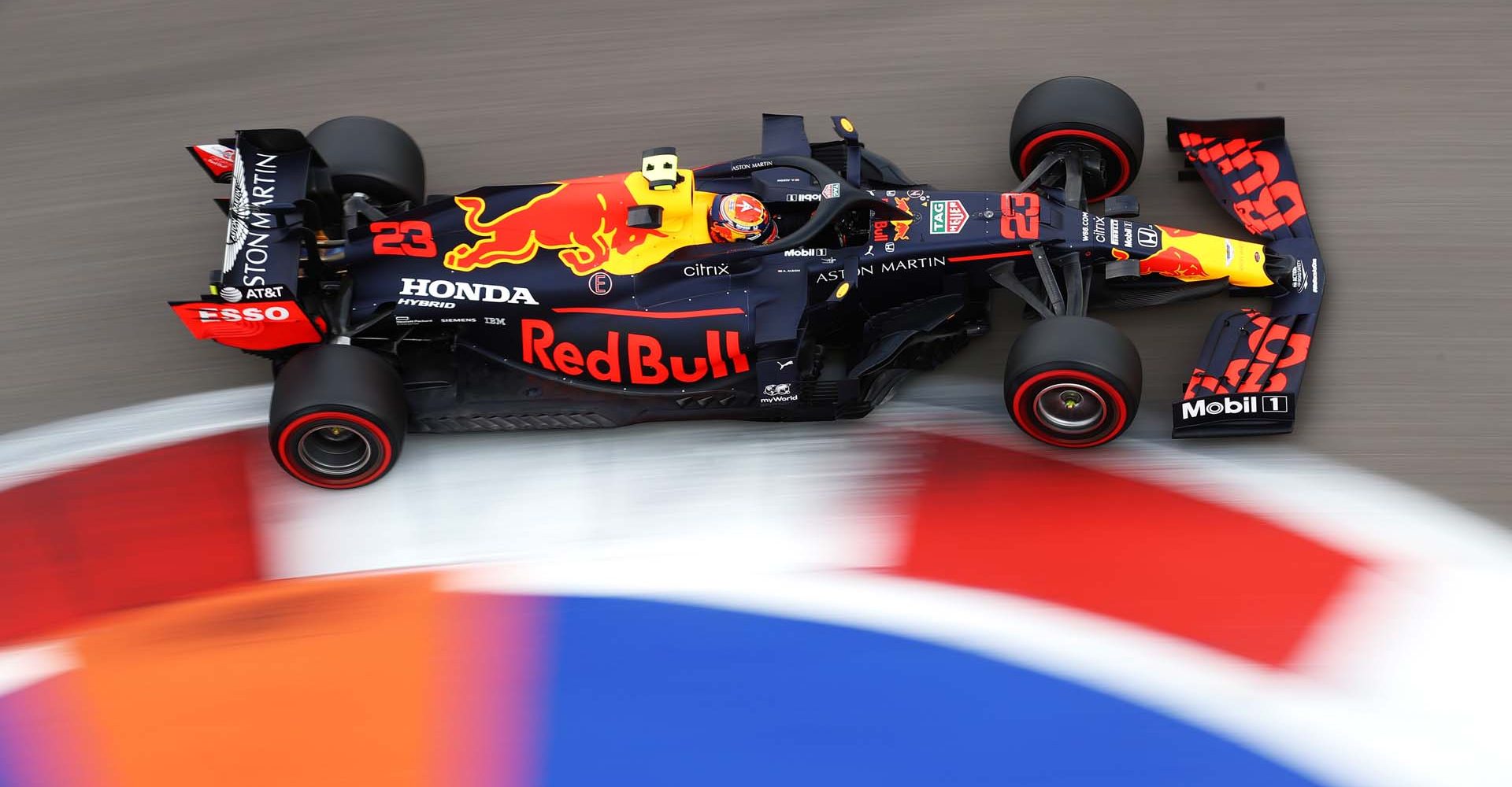 SOCHI, RUSSIA - SEPTEMBER 26: Alexander Albon of Thailand driving the (23) Aston Martin Red Bull Racing RB16 on track during qualifying ahead of the F1 Grand Prix of Russia at Sochi Autodrom on September 26, 2020 in Sochi, Russia. (Photo by Bryn Lennon/Getty Images) // Getty Images / Red Bull Content Pool  // SI202009260187 // Usage for editorial use only //