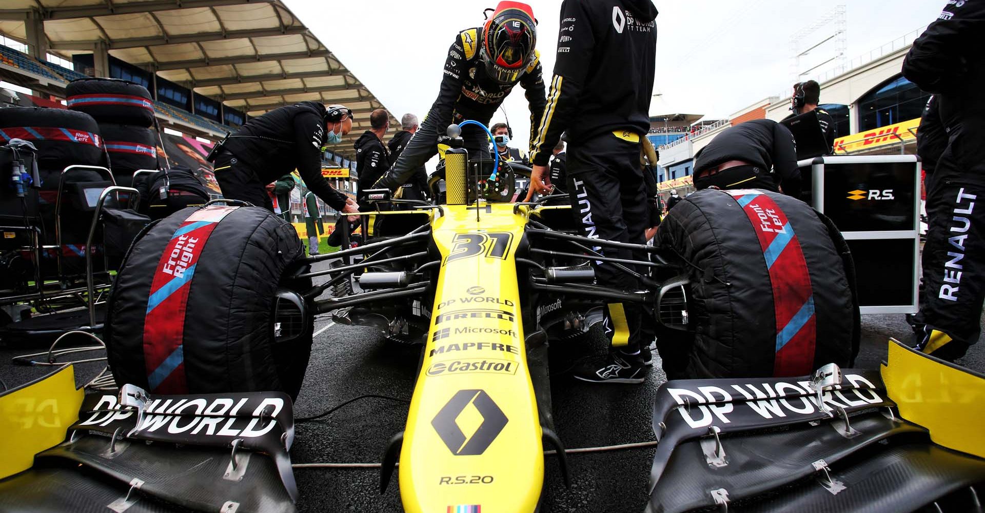 Esteban Ocon (FRA) Renault F1 Team RS20 on the grid.
Turkish Grand Prix, Sunday 15th November 2020. Istanbul, Turkey.