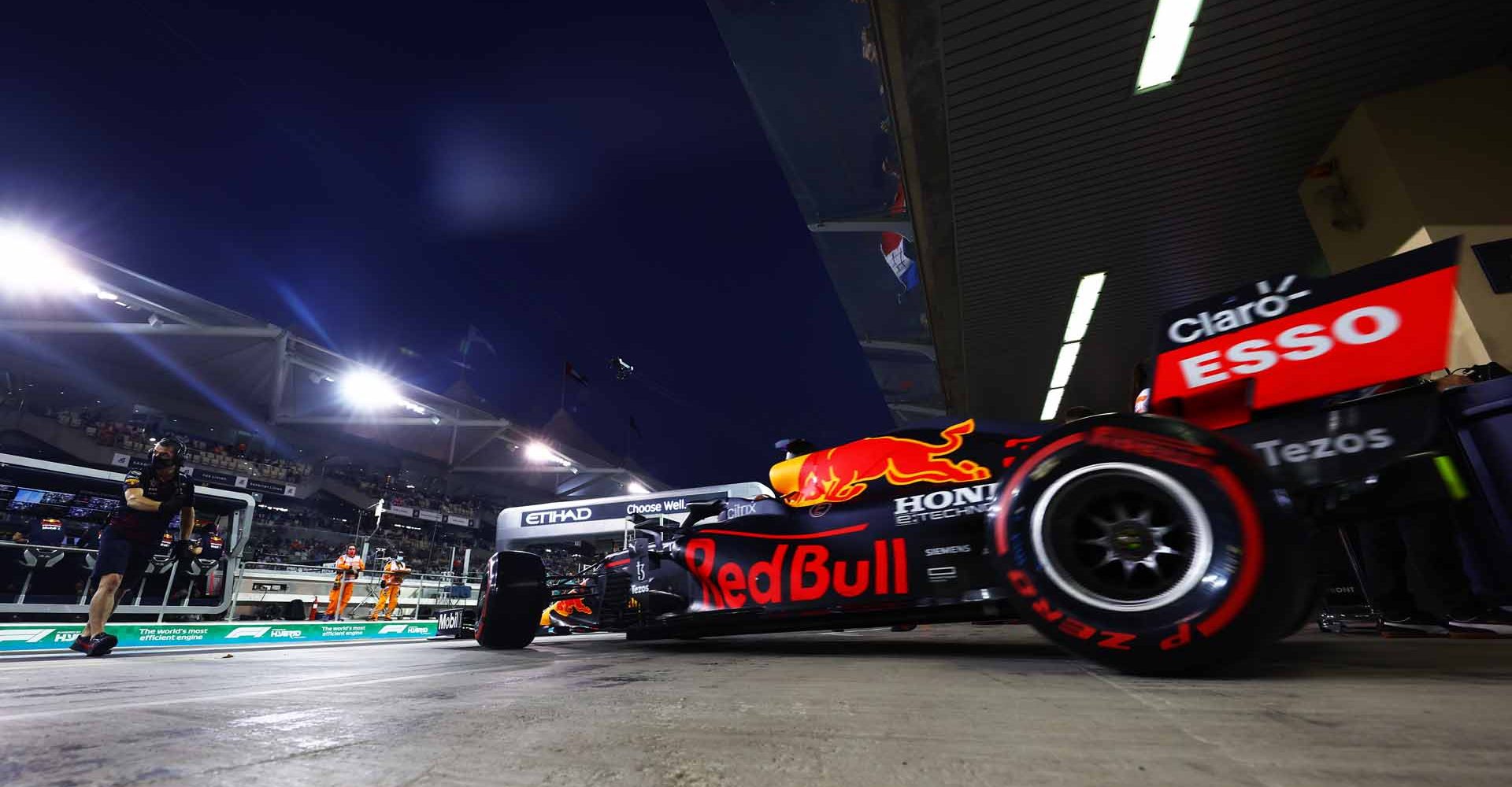 ABU DHABI, UNITED ARAB EMIRATES - DECEMBER 11: Max Verstappen of the Netherlands driving the (33) Red Bull Racing RB16B Honda leaves the garage during qualifying ahead of the F1 Grand Prix of Abu Dhabi at Yas Marina Circuit on December 11, 2021 in Abu Dhabi, United Arab Emirates. (Photo by Mark Thompson/Getty Images)