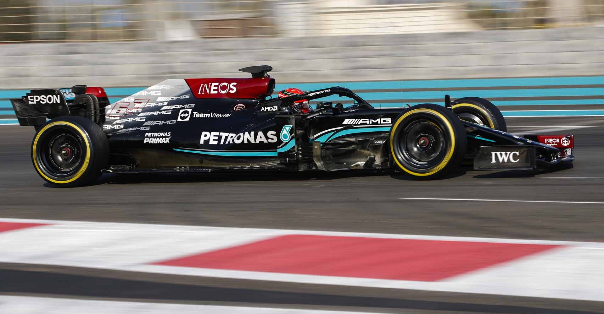 YAS MARINA CIRCUIT, UNITED ARAB EMIRATES - DECEMBER 15: George Russell, Mercedes W10 Mule during the Abu Dhabi November testing at Yas Marina Circuit on Wednesday December 15, 2021 in Abu Dhabi, United Arab Emirates. (Photo by Zak Mauger / LAT Images)