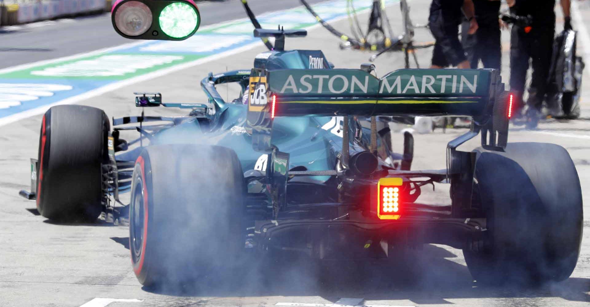 Lance Stroll, Aston Martin AMR21, in the pits