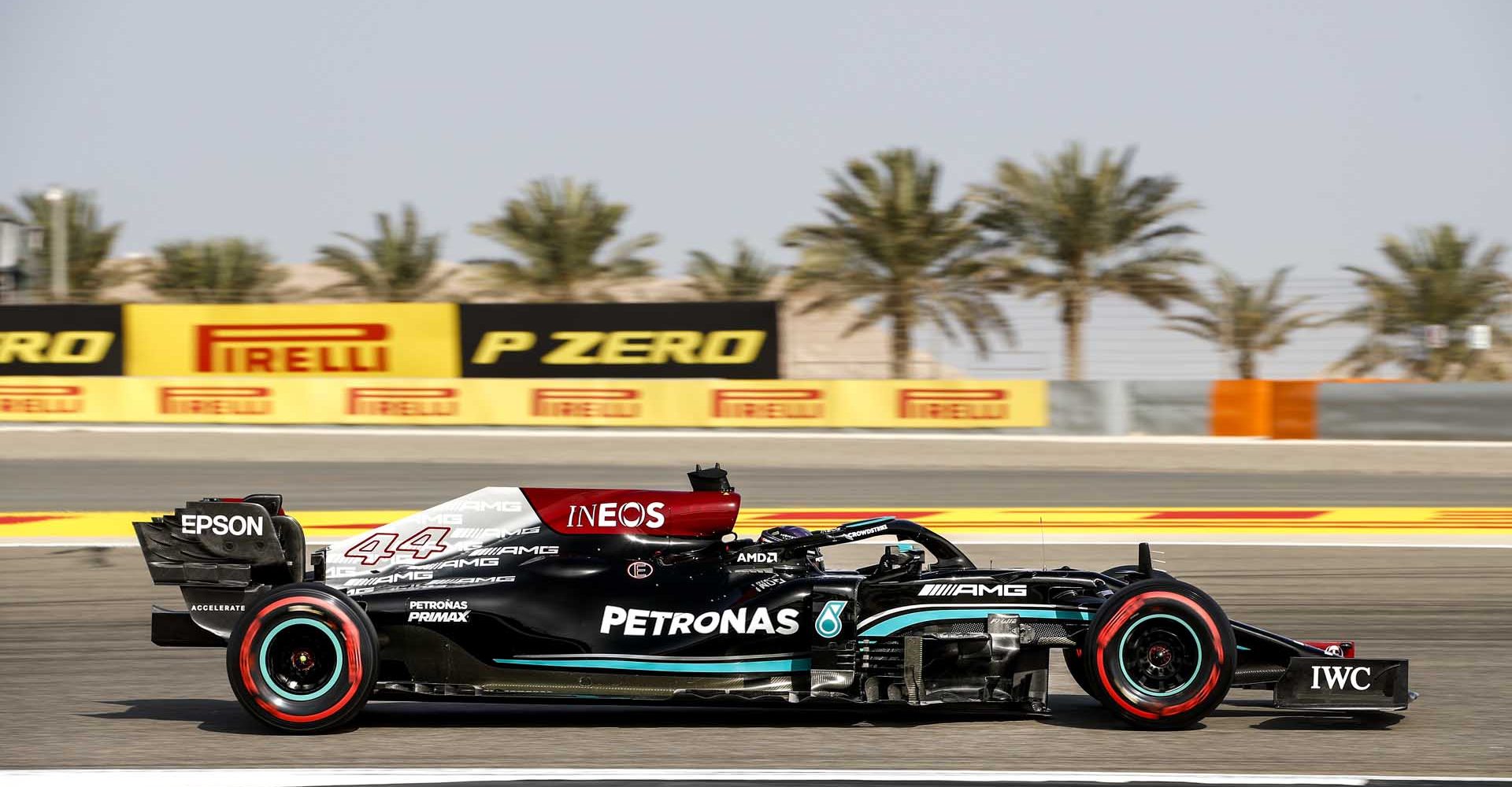 BAHRAIN INTERNATIONAL CIRCUIT, BAHRAIN - MARCH 27: Sir Lewis Hamilton, Mercedes W12 during the Bahrain GP at Bahrain International Circuit on Saturday March 27, 2021 in Sakhir, Bahrain. (Photo by Zak Mauger / LAT Images)