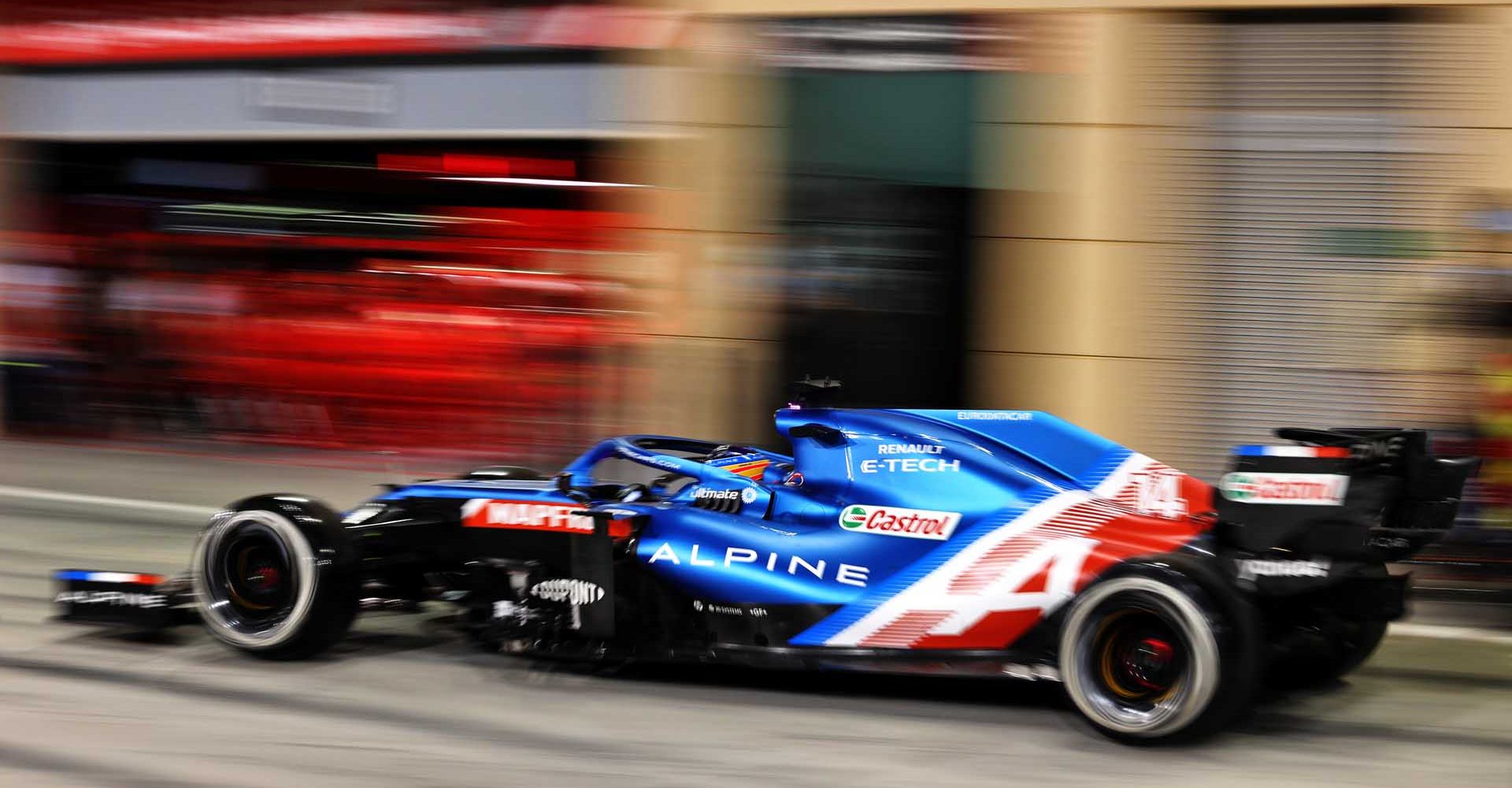 Fernando Alonso (ESP) Alpine F1 Team A521 leaves the pits.
Bahrain Grand Prix, Sunday 28th March 2021. Sakhir, Bahrain.