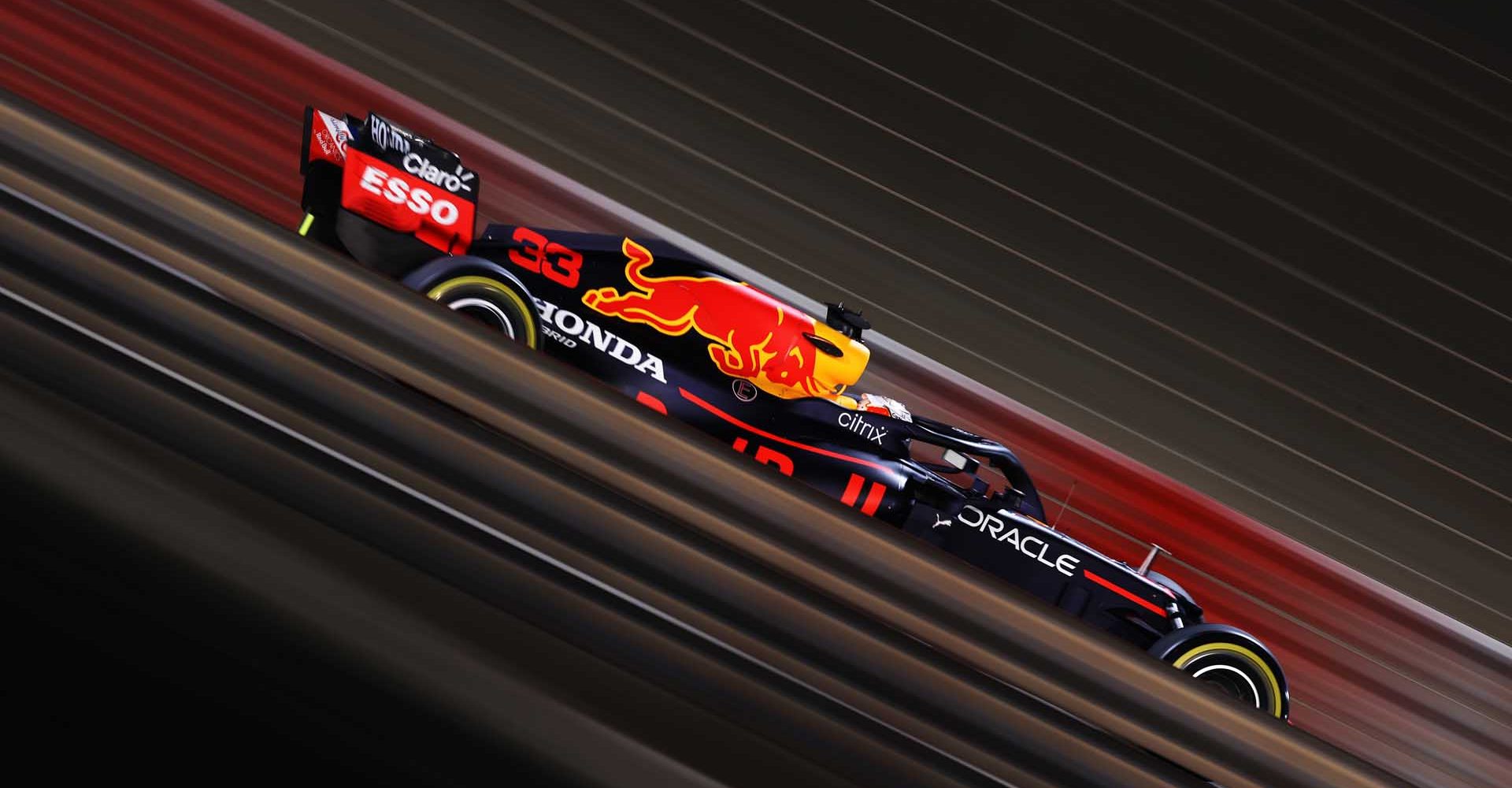 BAHRAIN, BAHRAIN - MARCH 28: Max Verstappen of the Netherlands driving the (33) Red Bull Racing RB16B Honda on track during the F1 Grand Prix of Bahrain at Bahrain International Circuit on March 28, 2021 in Bahrain, Bahrain. (Photo by Lars Baron/Getty Images)