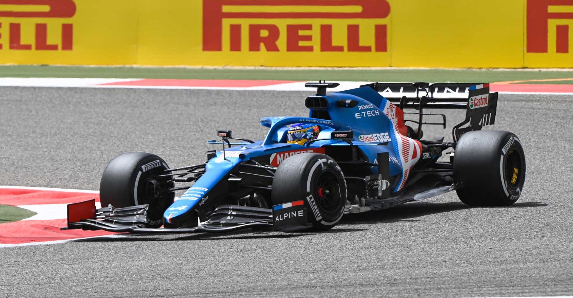 BAHRAIN INTERNATIONAL CIRCUIT, BAHRAIN - MARCH 13: Fernando Alonso, Alpine A521 during the Bahrain March testing at Bahrain International Circuit on Saturday March 13, 2021 in Sakhir, Bahrain. (Photo by Mark Sutton / LAT Images)