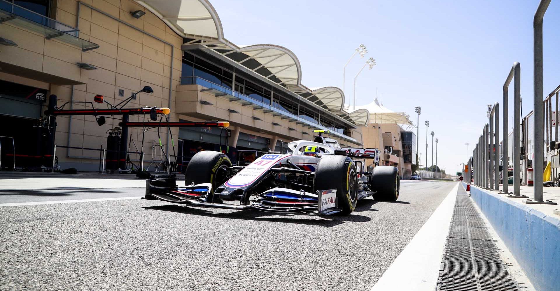 BAHRAIN INTERNATIONAL CIRCUIT, BAHRAIN - MARCH 14: Mick Schumacher, Haas VF-21 during the Bahrain March testing at Bahrain International Circuit on Sunday March 14, 2021 in Sakhir, Bahrain. (Photo by Steven Tee / LAT Images)