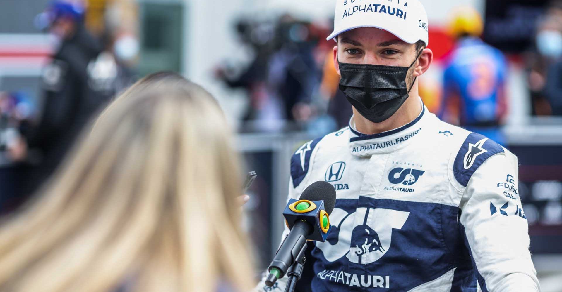 IMOLA, ITALY - APRIL 17: Pierre Gasly of Scuderia AlphaTauri and France  qualifying ahead of the F1 Grand Prix of Emilia Romagna at Autodromo Enzo e Dino Ferrari on April 17, 2021 in Imola, Italy. (Photo by Peter Fox/Getty Images)