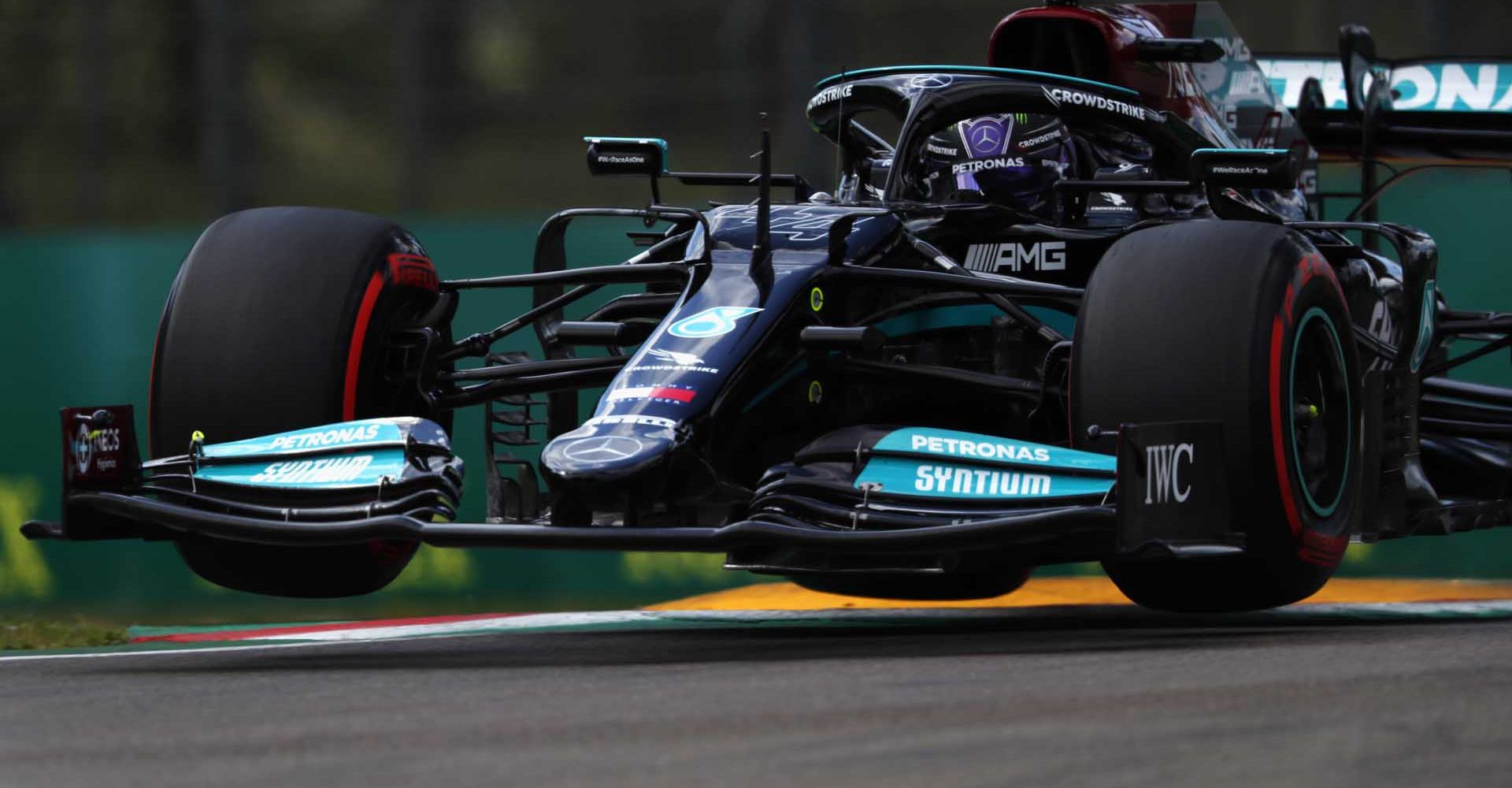 2021 Emilia Romagna Grand Prix, Saturday - LAT Images Lewis Hamilton Mercedes