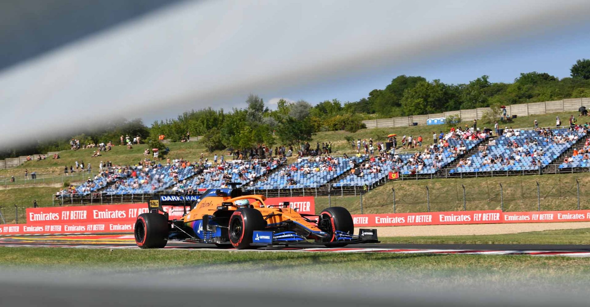 Daniel Ricciardo, McLaren MCL35M front 3/4