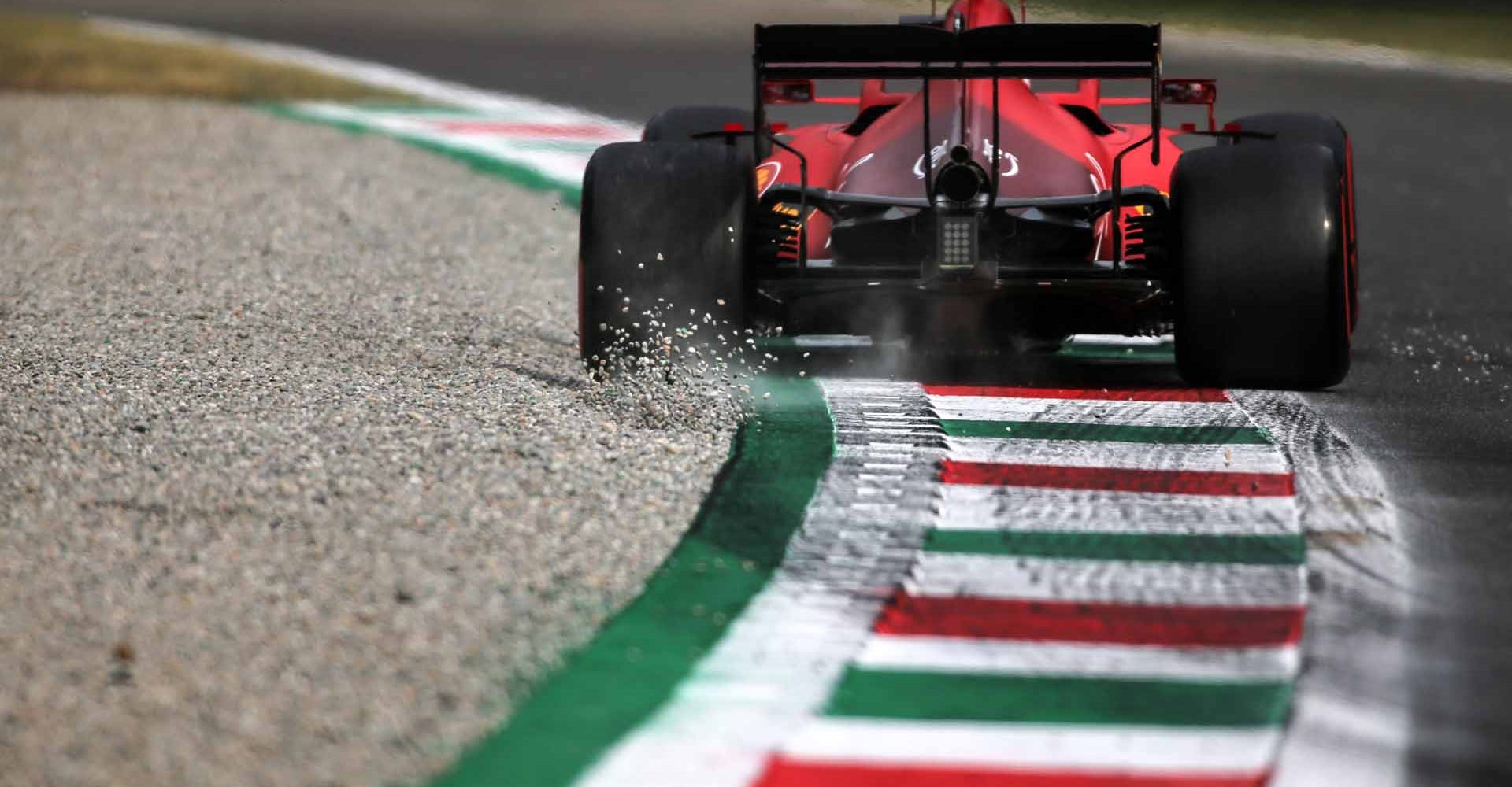 Charles Leclerc, Ferrari, gravel, kerbs