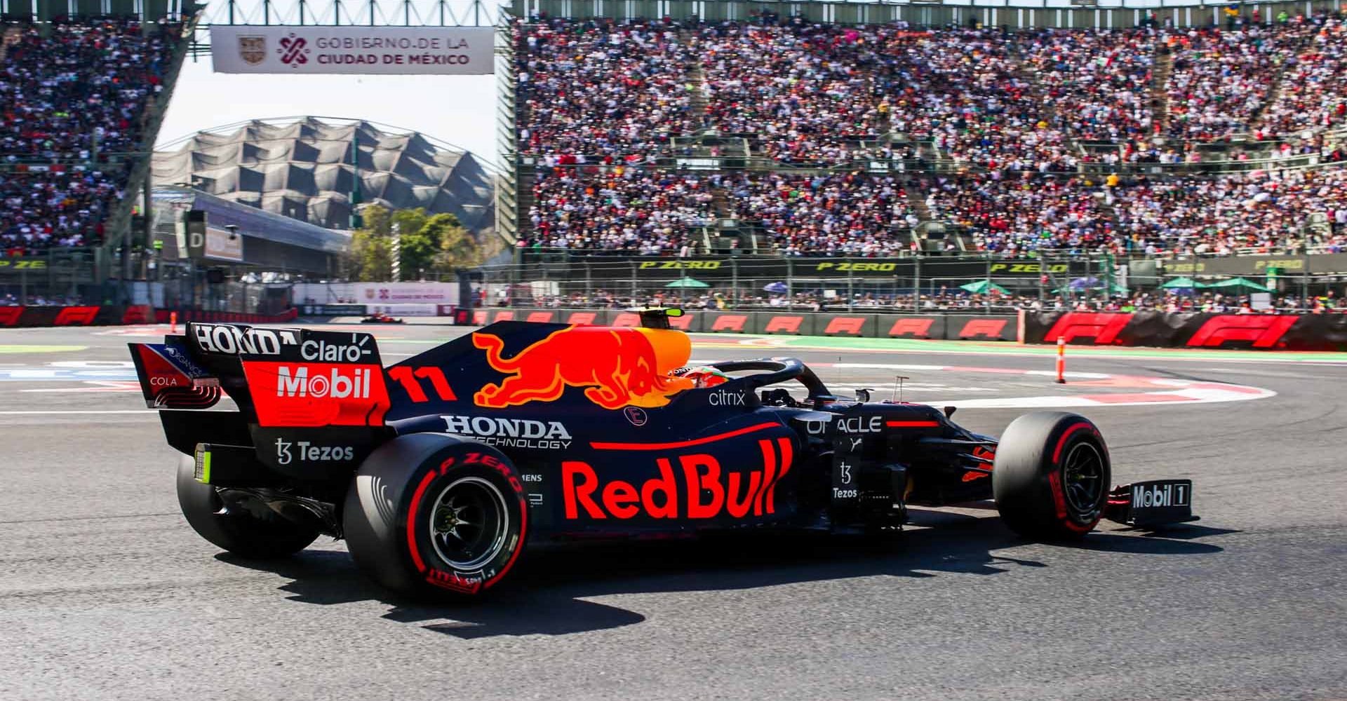 MEXICO CITY, MEXICO - NOVEMBER 06: Sergio Perez of Mexico and Red Bull Racing  during qualifying ahead of the F1 Grand Prix of Mexico at Autodromo Hermanos Rodriguez on November 06, 2021 in Mexico City, Mexico. (Photo by Peter Fox/Getty Images)