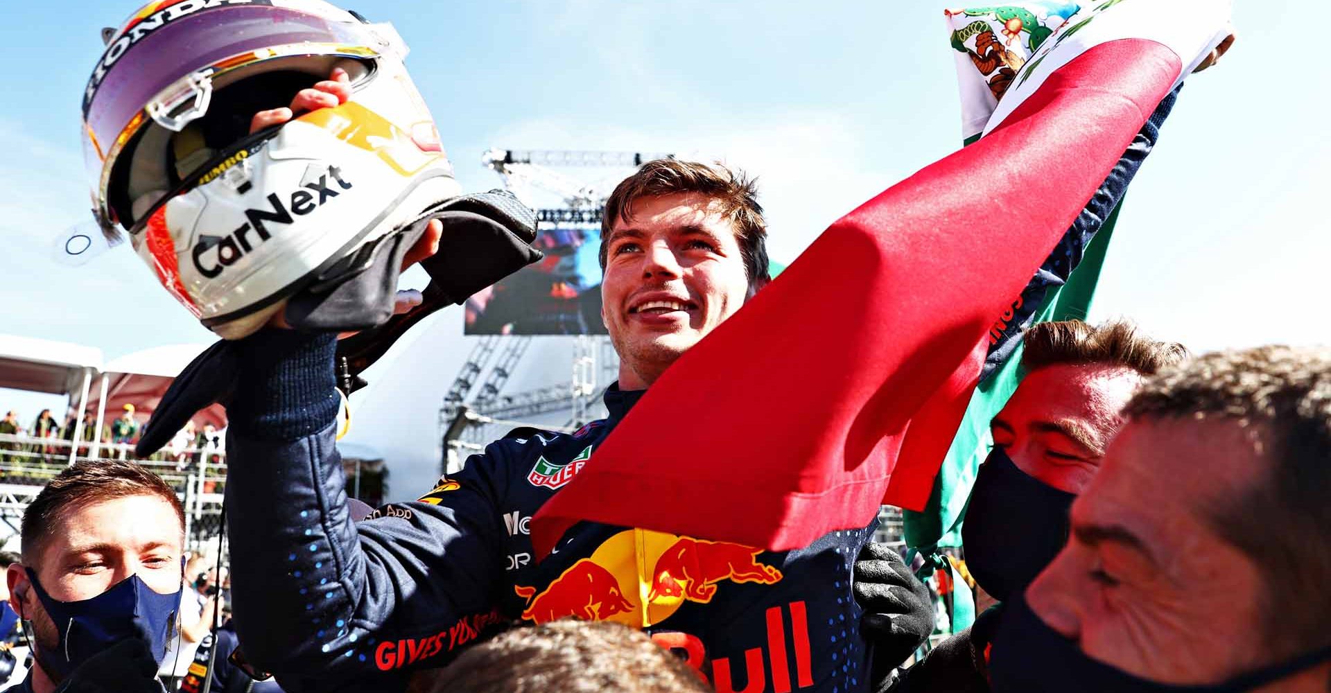 MEXICO CITY, MEXICO - NOVEMBER 07: Race winner Max Verstappen of Netherlands and Red Bull Racing celebrates in parc ferme during the F1 Grand Prix of Mexico at Autodromo Hermanos Rodriguez on November 07, 2021 in Mexico City, Mexico. (Photo by Mark Thompson/Getty Images)