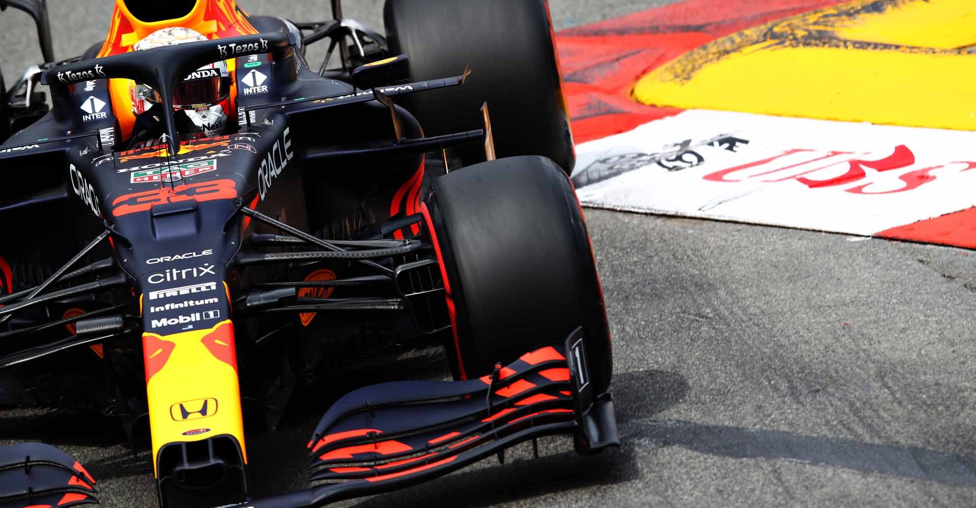 MONTE-CARLO, MONACO - MAY 22: Max Verstappen of the Netherlands driving the (33) Red Bull Racing RB16B Honda during qualifying for the F1 Grand Prix of Monaco at Circuit de Monaco on May 22, 2021 in Monte-Carlo, Monaco. (Photo by Mark Thompson/Getty Images)