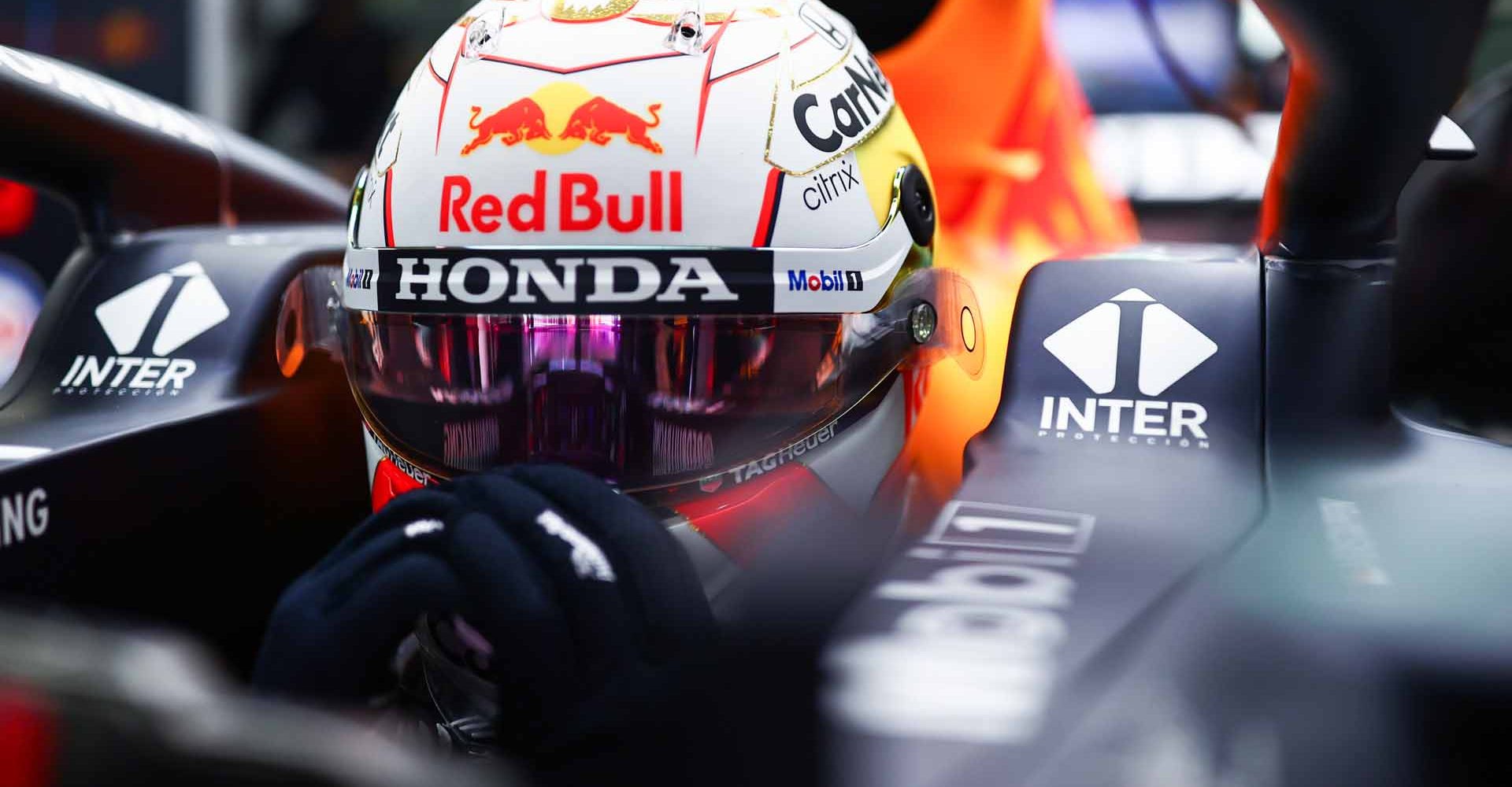 SOCHI, RUSSIA - SEPTEMBER 24: Max Verstappen of Netherlands and Red Bull Racing prepares to drive in the garage during practice ahead of the F1 Grand Prix of Russia at Sochi Autodrom on September 24, 2021 in Sochi, Russia. (Photo by Mark Thompson/Getty Images)