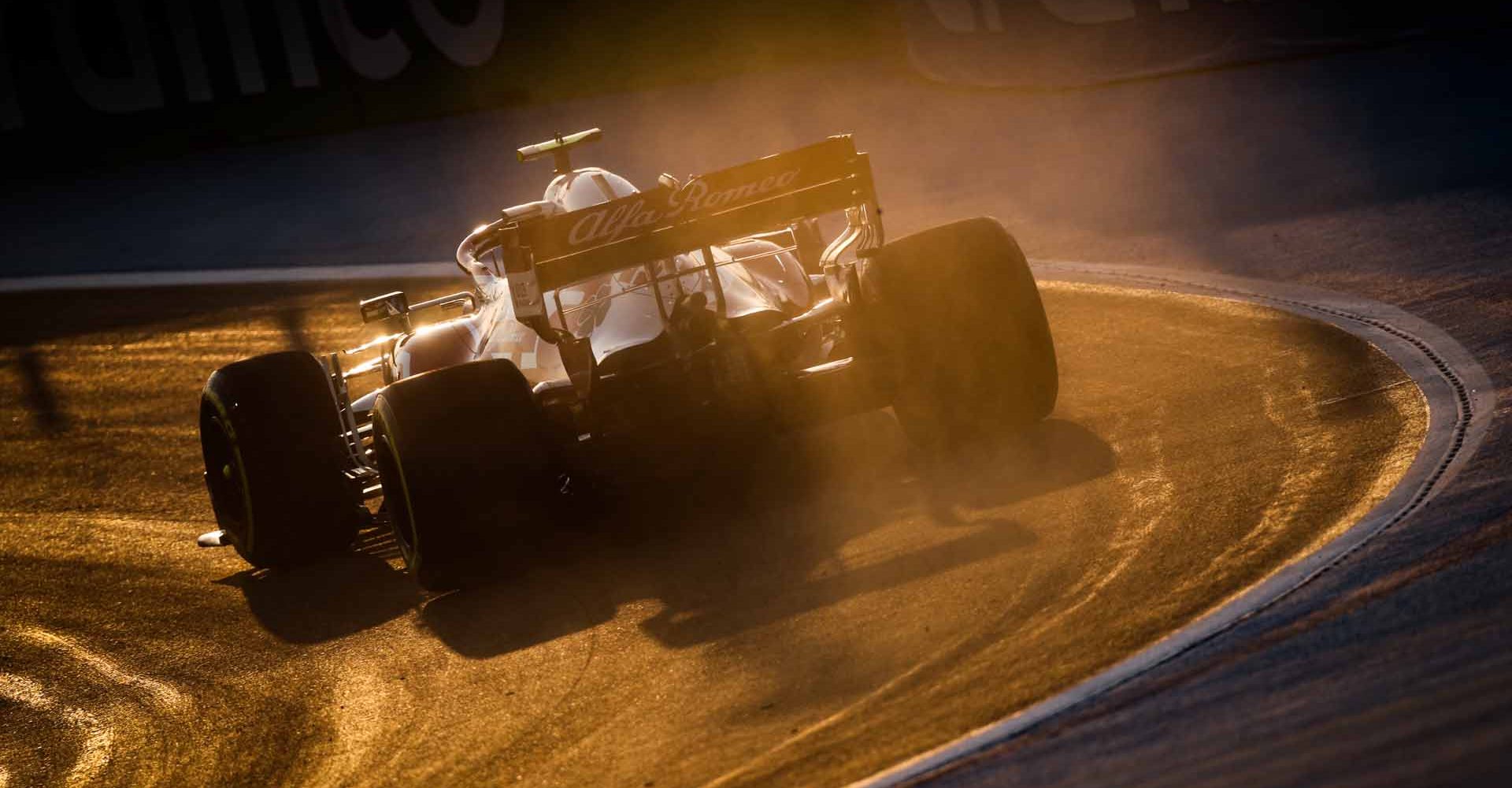 99 GIOVINAZZI Antonio (ita), Alfa Romeo Racing ORLEN C41, action during the Formula 1 stc Saudi Arabian Grand Prix 2021, 21th round of the 2021 FIA Formula One World Championship from December 3 to 5, 2021 on the Jeddah Corniche Circuit, in Jeddah, Saudi Arabia - Photo Florent Gooden / DPPI