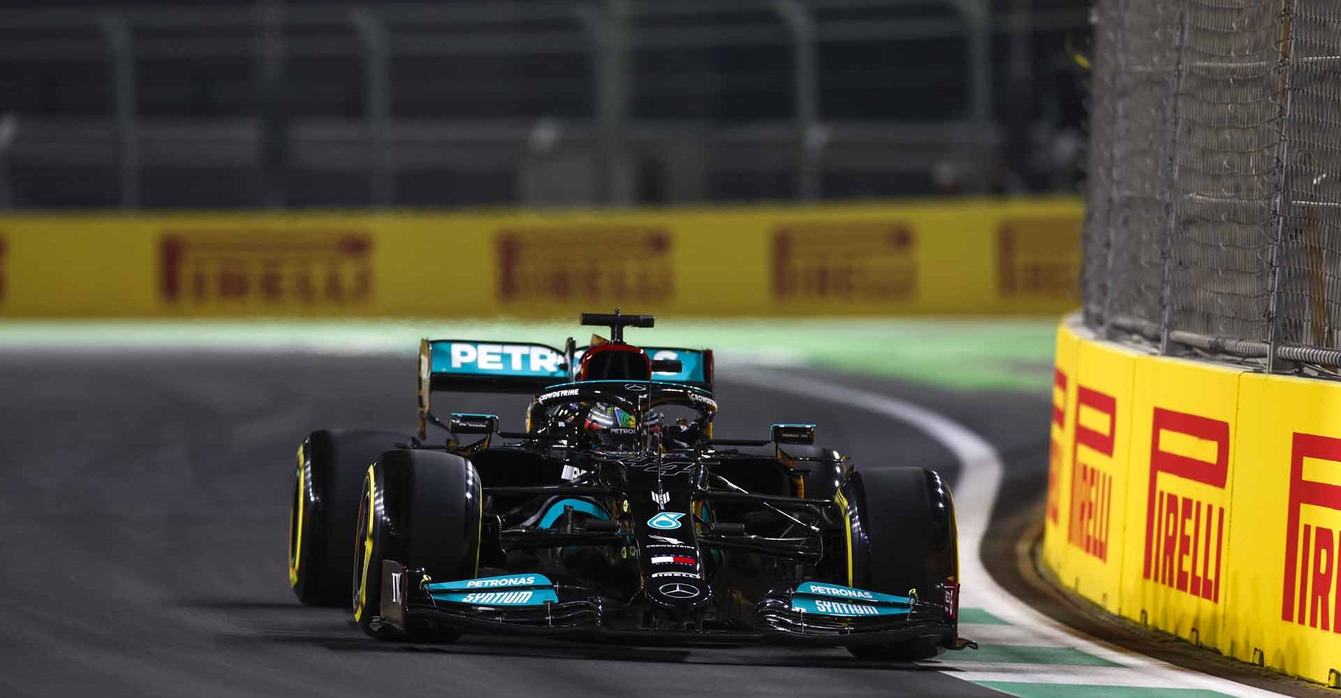 2021 Saudi Arabian Grand Prix, Friday - Jiri Krenek Lewis Hamilton