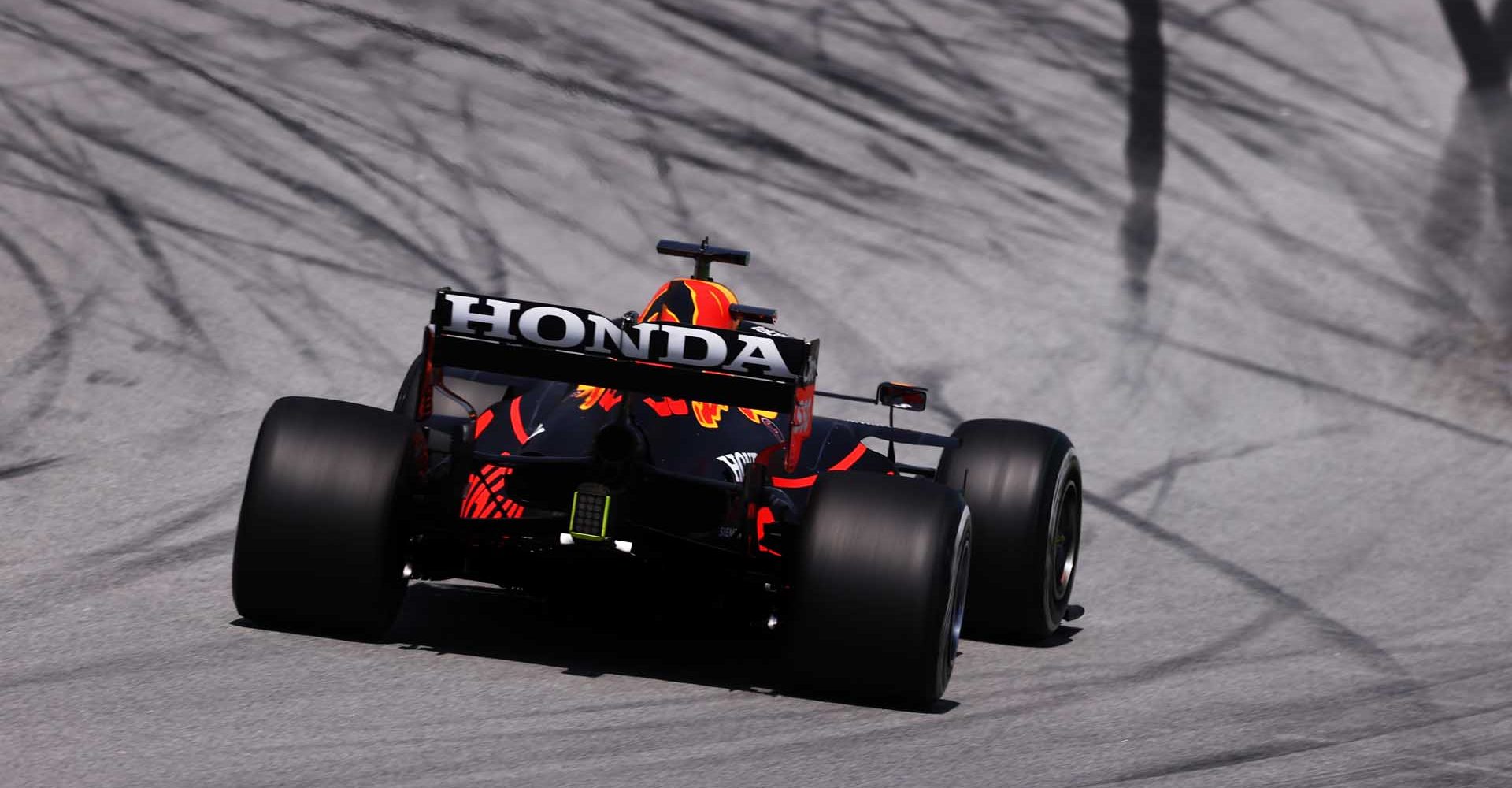 BARCELONA, SPAIN - MAY 07: Max Verstappen of the Netherlands driving the (33) Red Bull Racing RB16B Honda on track during practice for the F1 Grand Prix of Spain at Circuit de Barcelona-Catalunya on May 07, 2021 in Barcelona, Spain. (Photo by Lars Baron/Getty Images)