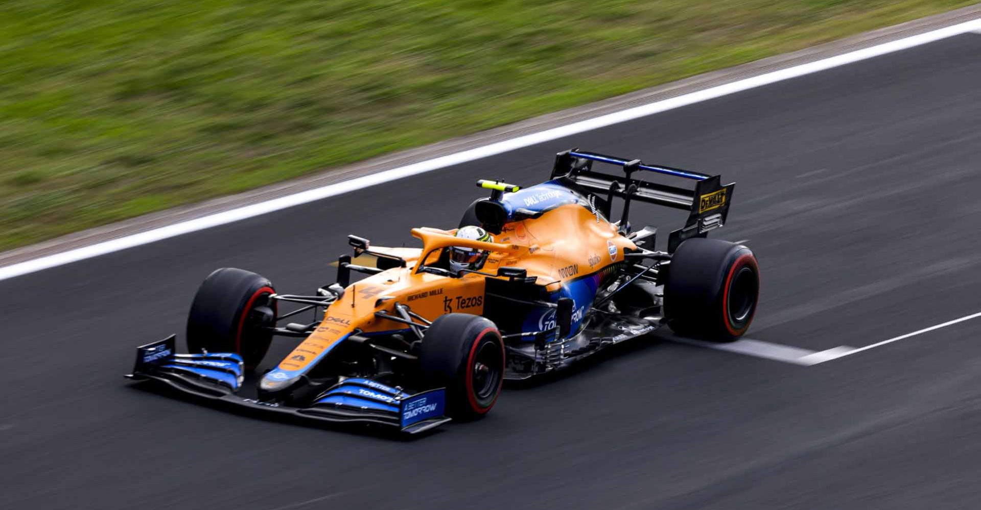 Lando Norris, McLaren MCL35M front side on