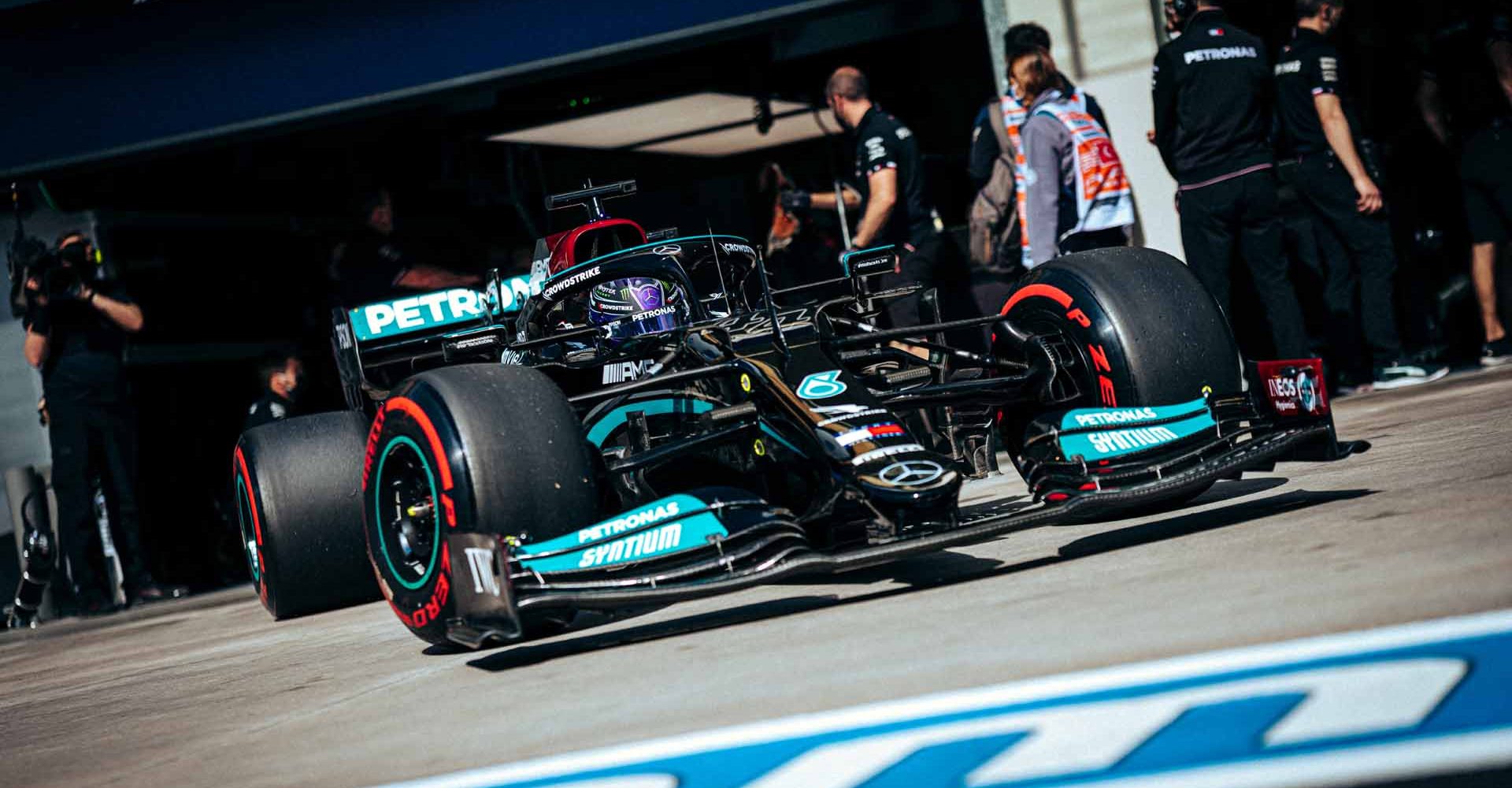 2021 Turkish Grand Prix, Friday - Sebastian Kawka Lewis Hamilton